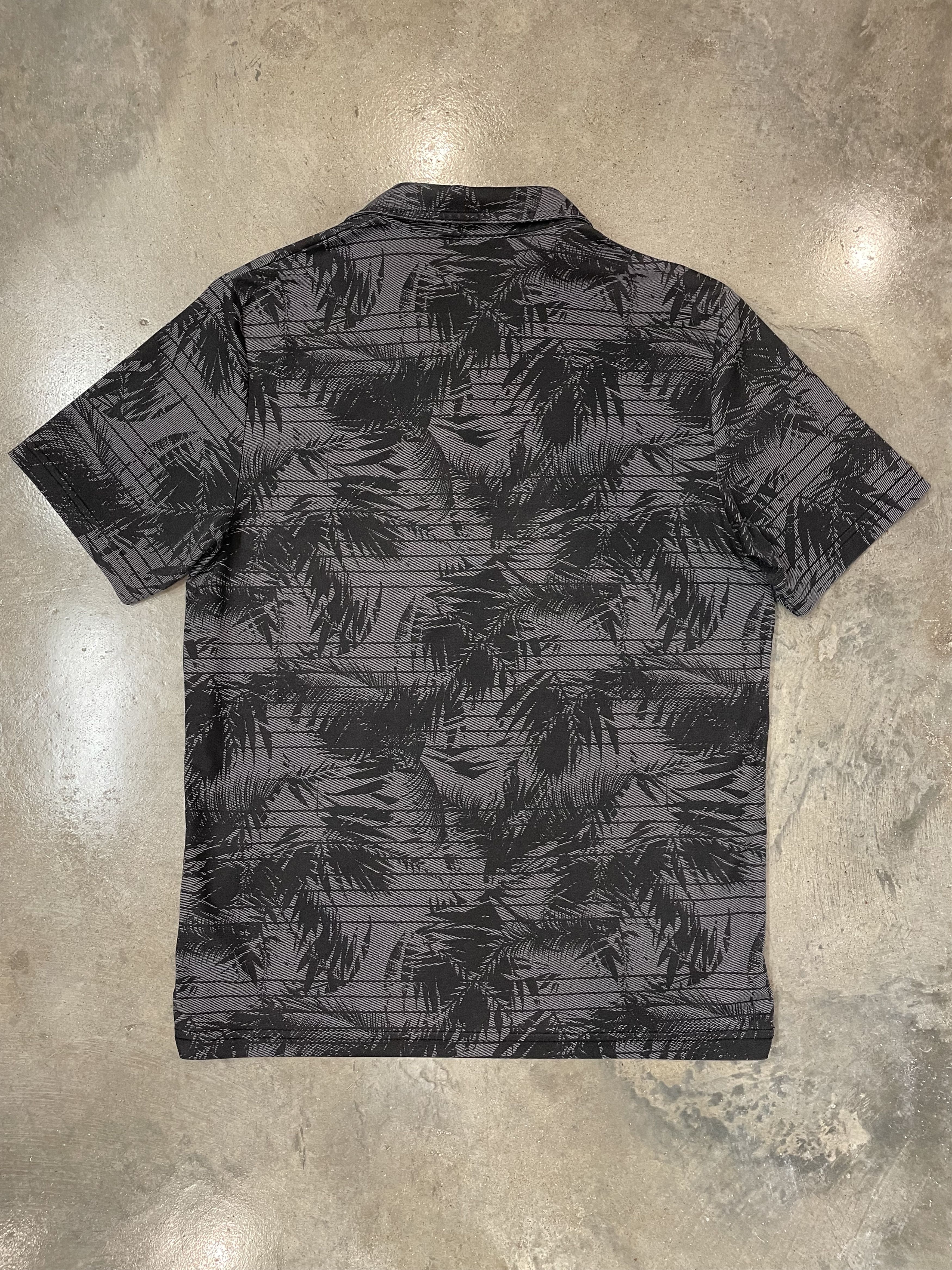TravisMathew Travis Mathew Polo Shirt Mens L Black Floral Leaf Golf Size US L / EU 52-54 / 3 - 2 Thumbnail