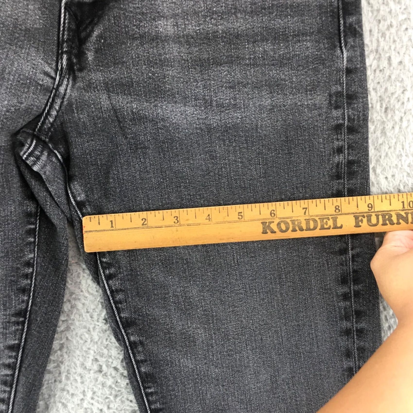 American Eagle Outfitters American Eagle Outfitters Tapered Jeans Mens 29x32 Grey Denim Zip 5-Pocket Regular Slim Shoes Zip Size US 29 - 6 Thumbnail