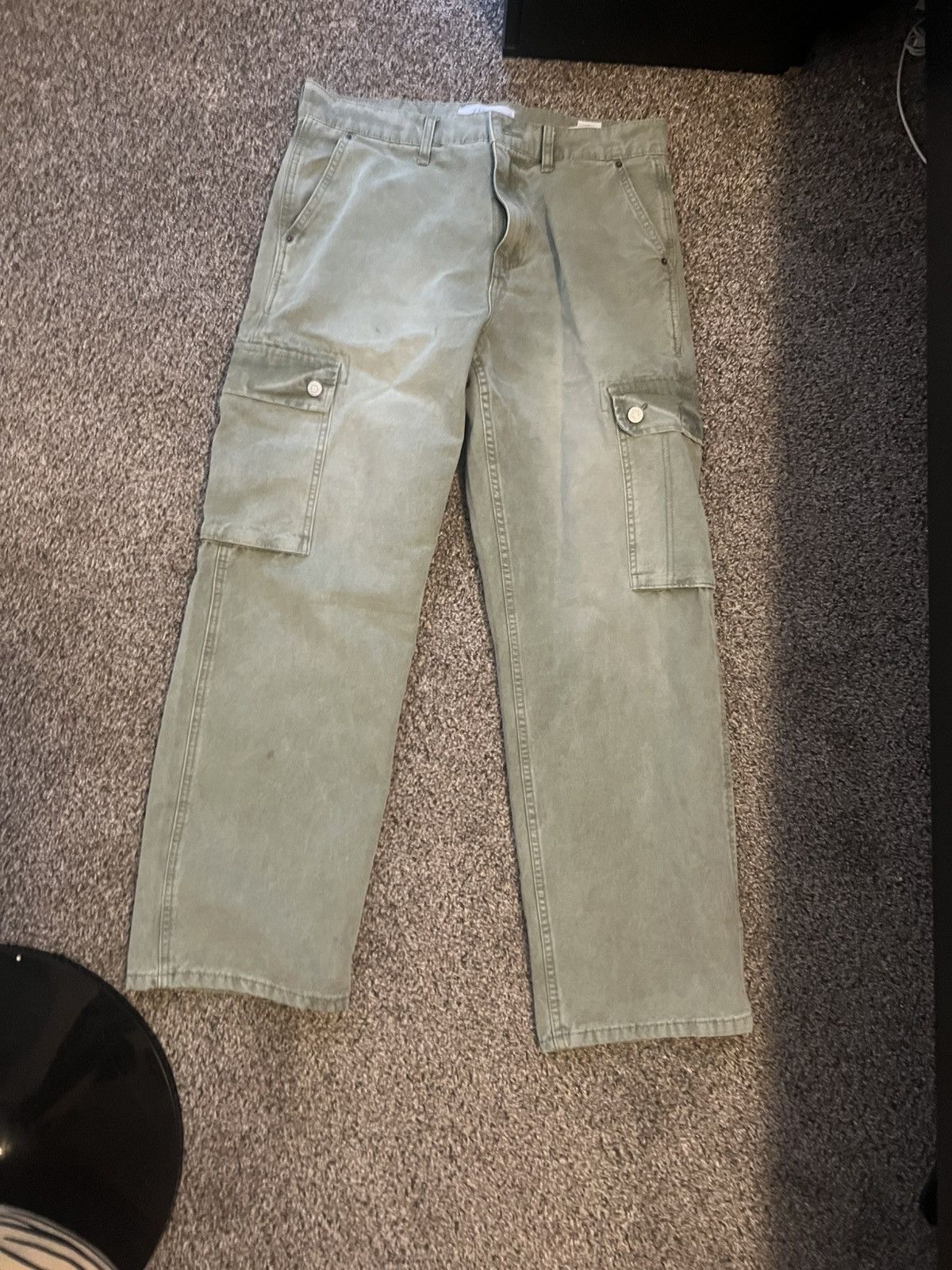 Pacsun Olive baggy cargo pants 10 inch leg opening Size US 32 / EU 48 - 1 Thumbnail