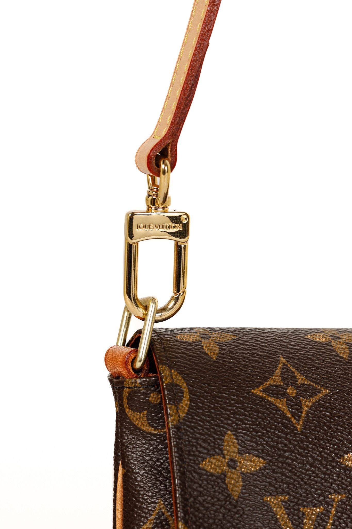Louis Vuitton Louis Vuitton Musette Tango Monogram Canvas Messenger Bag Size ONE SIZE - 8 Thumbnail