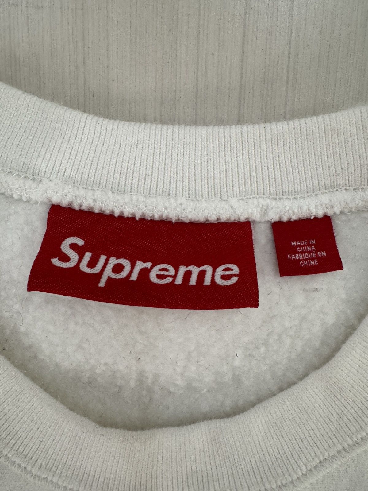 Supreme Supreme Washed Box Logo Crewneck Size S White SS25 USED Size US S / EU 44-46 / 1 - 6 Thumbnail