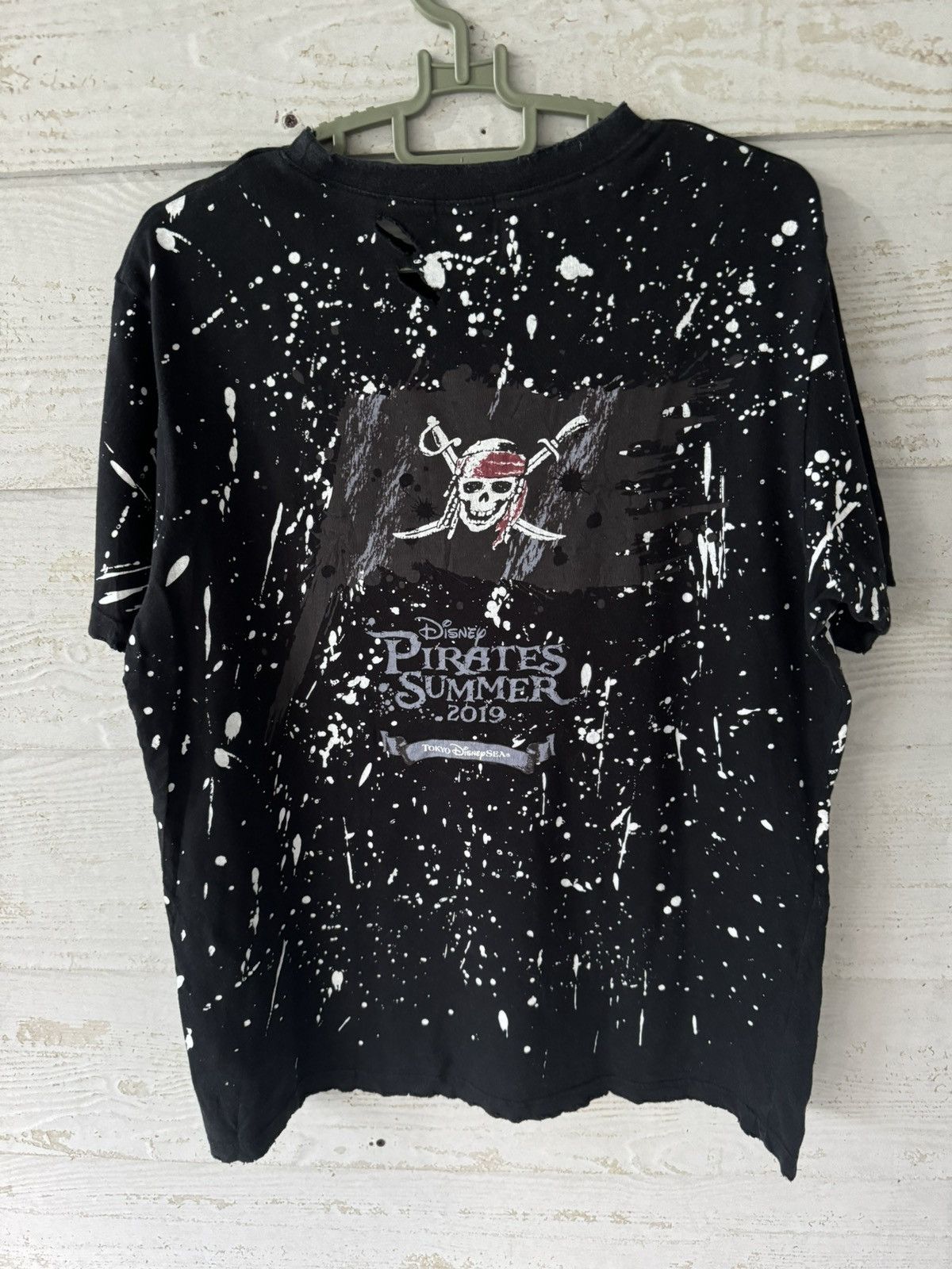 Vintage VINTAGE DISNEY X PIRATES SUMMER 2019 TEE SHIRT DESTRES JAPAN Size US M / EU 48-50 / 2 - 2 Thumbnail