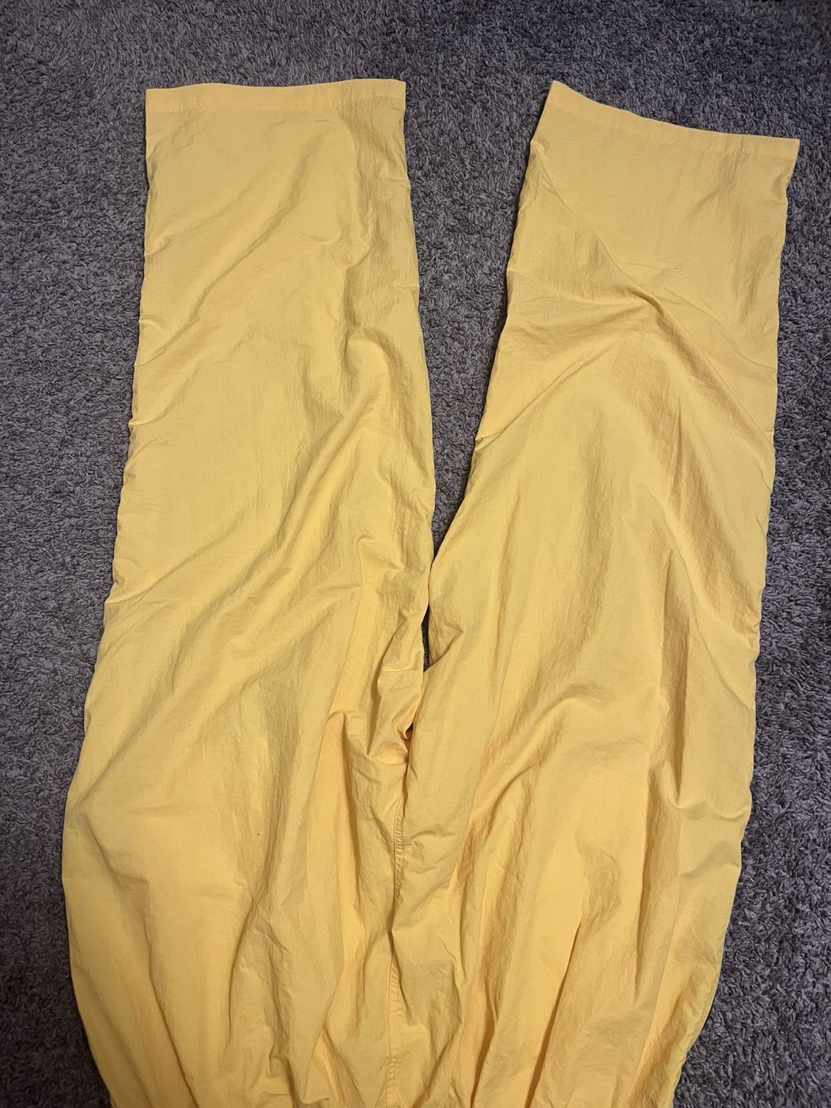 HMDD × The GV Gallery Hidden Season Baggy Yellow Nylon Pants Size US 31 - 8 Thumbnail