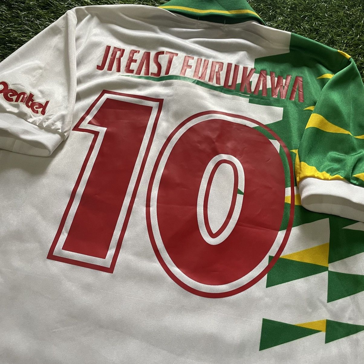 Asics Asics 1993-94 Jef United Away Jersey #109/10 Size US L / EU 52-54 / 3 - 12 Thumbnail