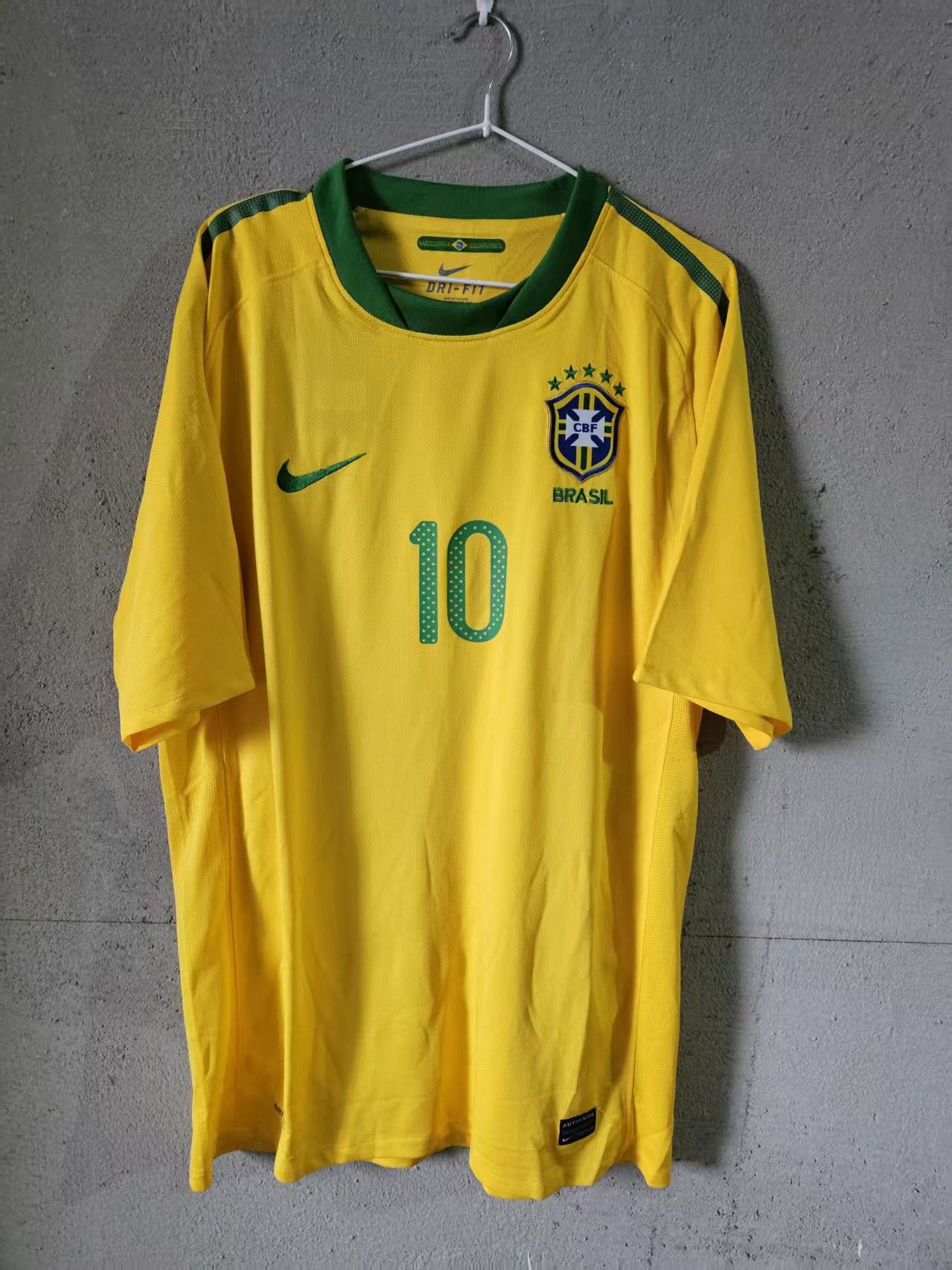 MLB Brazil 2010 #8 Kaka Jersey Home Size US XL / EU 56 / 4 - 1 Thumbnail