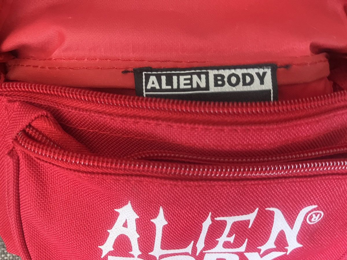 Alien Body Alien Body Red Fanny Pack / Shoulder Bag Size ONE SIZE - 8 Thumbnail