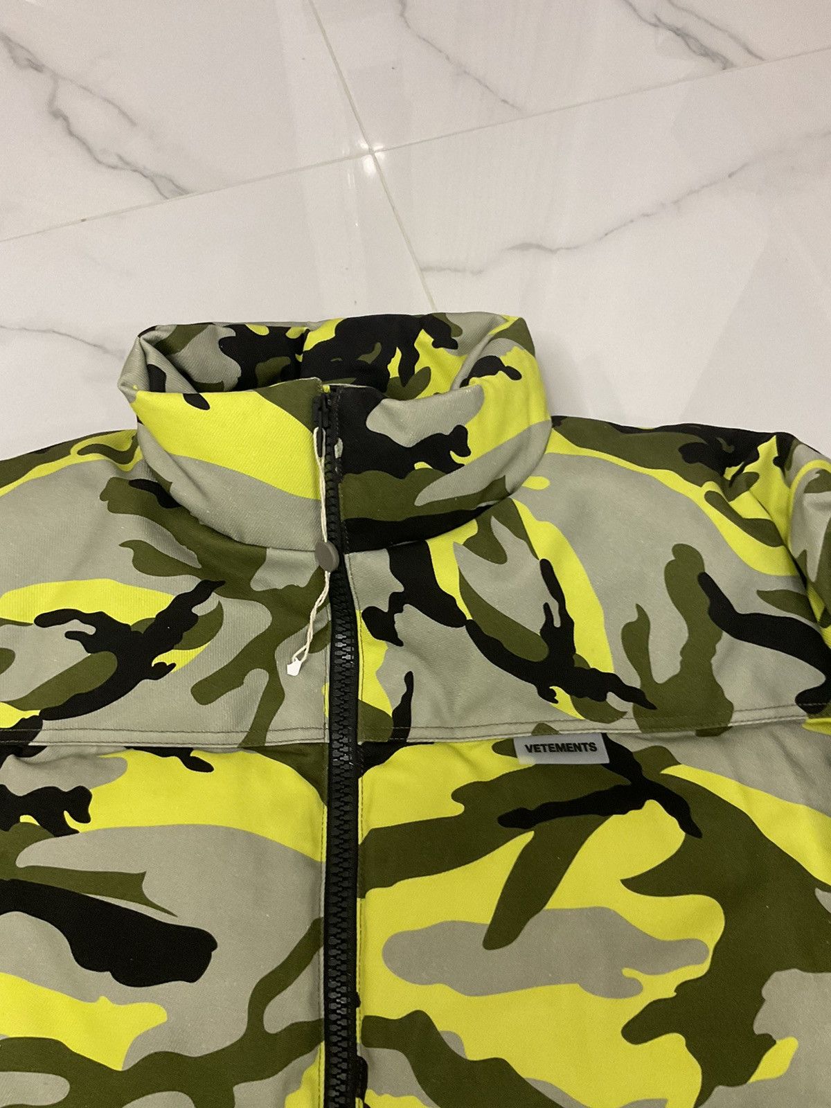 Vetements VETEMENTS Multicolor Camo Down Jacket Size US S / EU 44-46 / 1 - 8 Thumbnail
