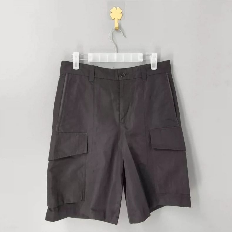 Louis Vuitton Louis Vuitton Logo Cargo Shorts - dmc Size US 31 - 1 Thumbnail