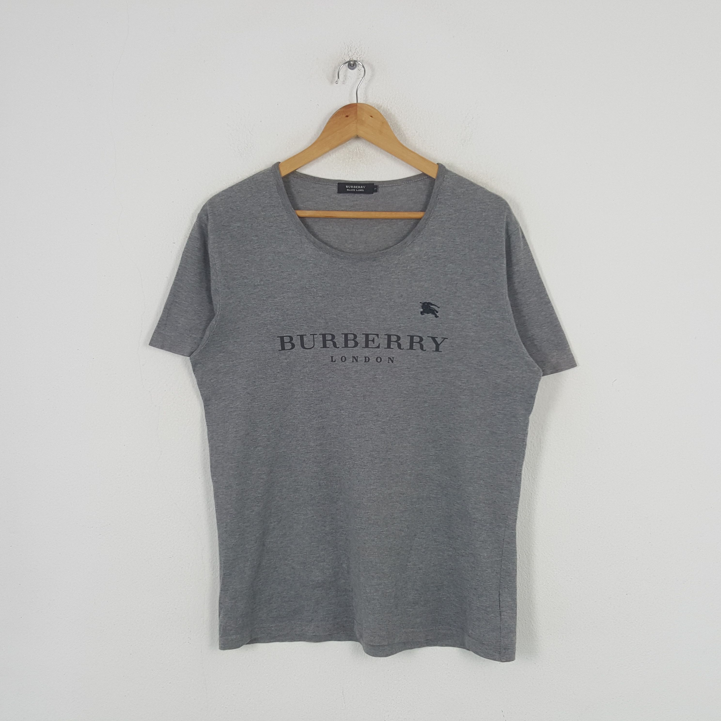 Burberry × Vintage Vintage Burberry London Black Label Tshirt C276N79 Size US L / EU 52-54 / 3 - 1 Thumbnail
