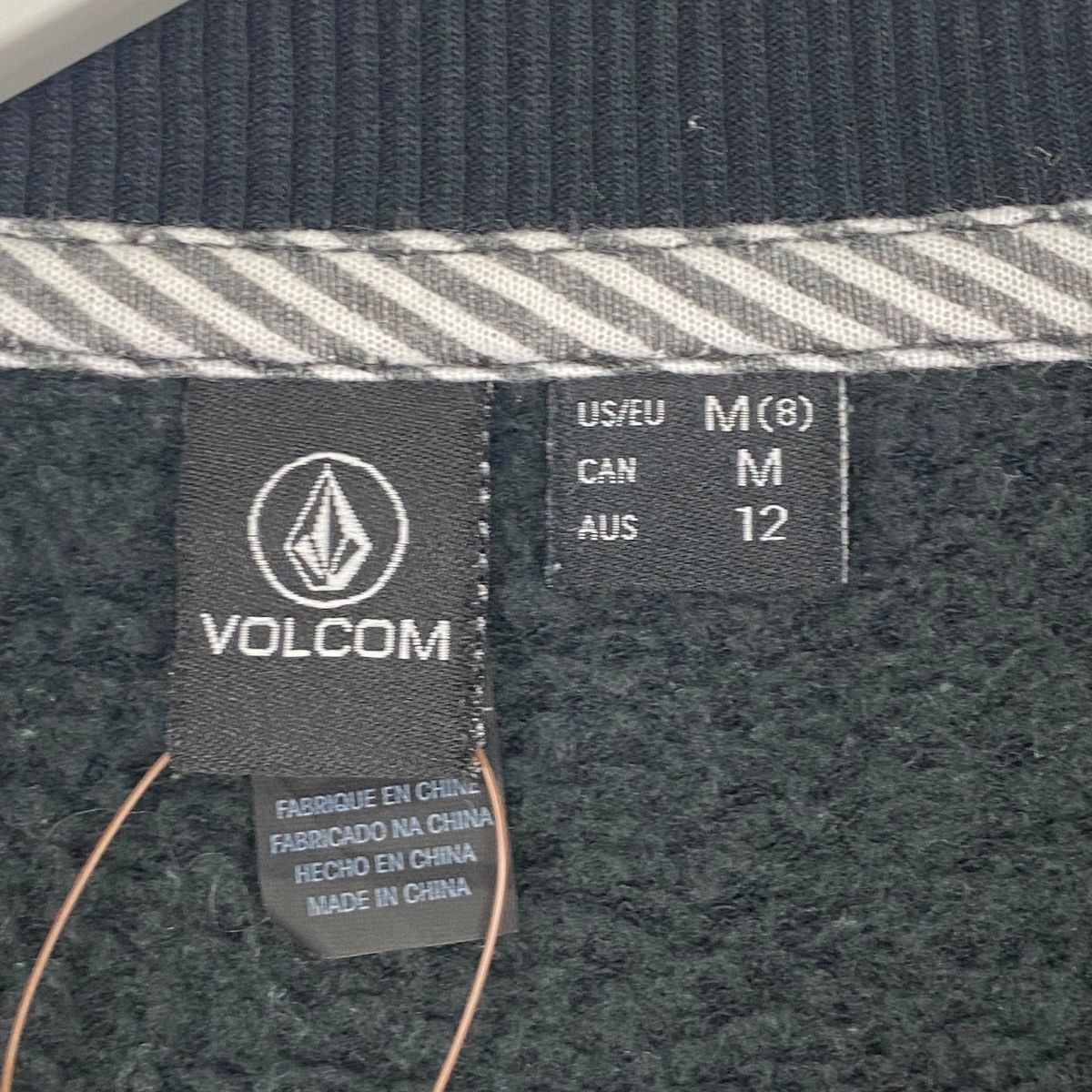 Other Vintage Volcom Crewneck Sweatshirt Black Pullover Size M Size US M / EU 48-50 / 2 - 5 Thumbnail