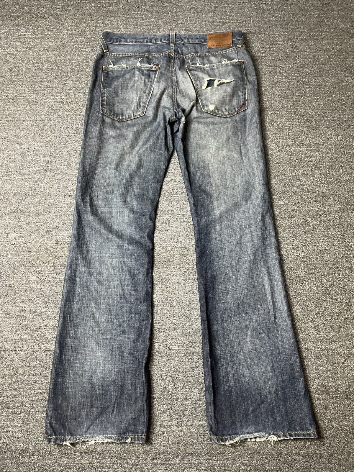 Banana Republic × Vintage Banana Republic Regular Fit Ripped Jeans (112) Size US 31 - 12 Thumbnail