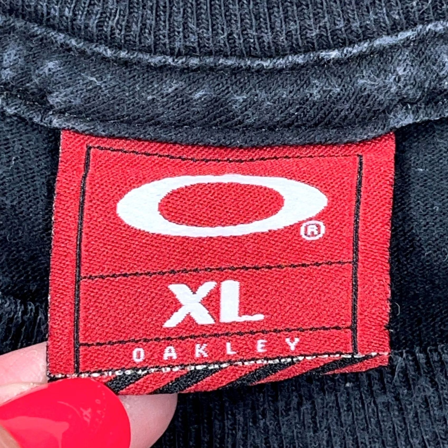 Oakley VINTAGE Oakley Shirt Mens XL Black Men Tee Spelloy Skate Surf Y2K 2000s Adult Size US XL / EU 56 / 4 - 3 Thumbnail