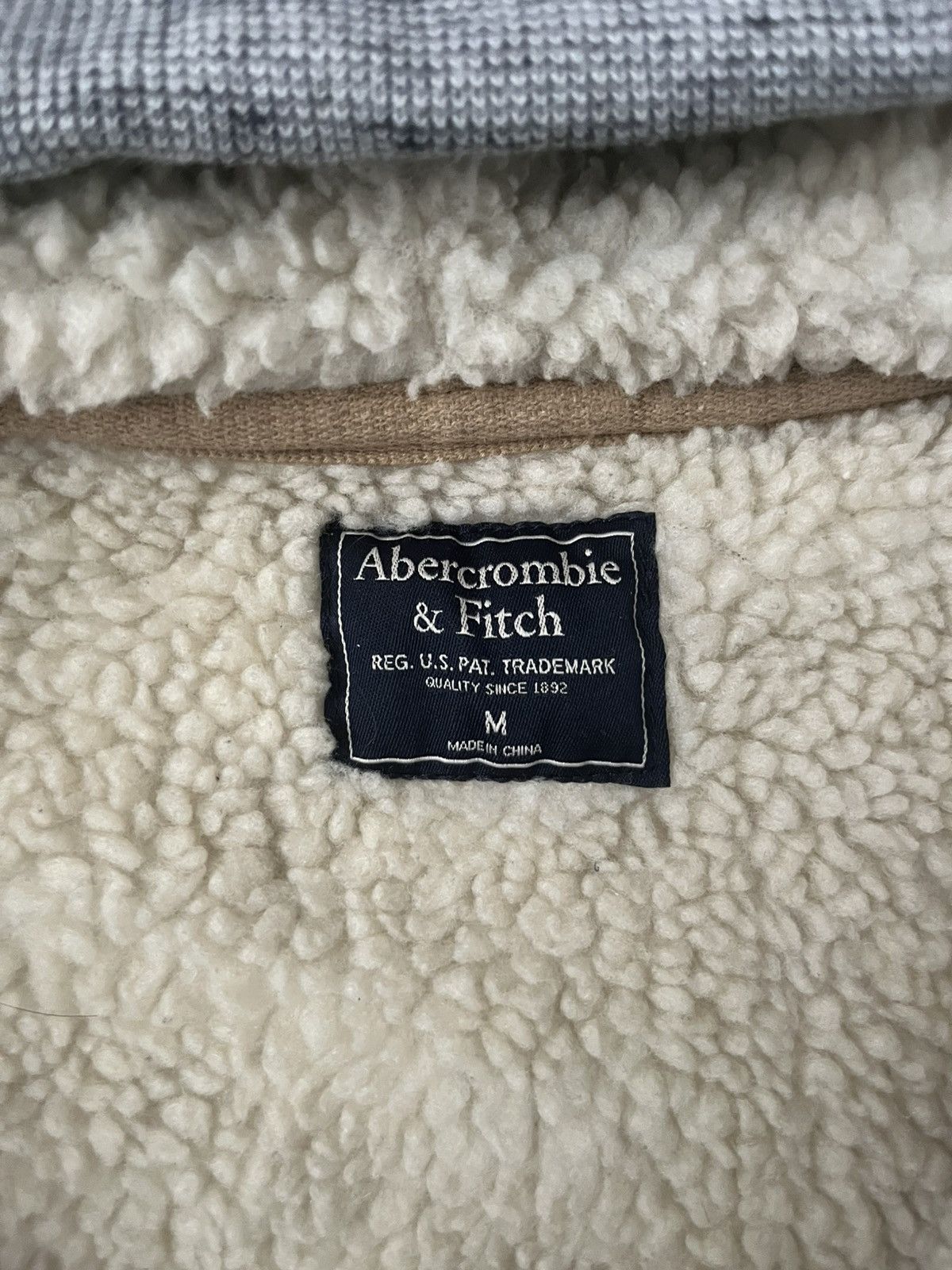 Abercrombie & Fitch Abercrombie & Fitch Sherpa Zip Up Size US M / EU 48-50 / 2 - 3 Thumbnail