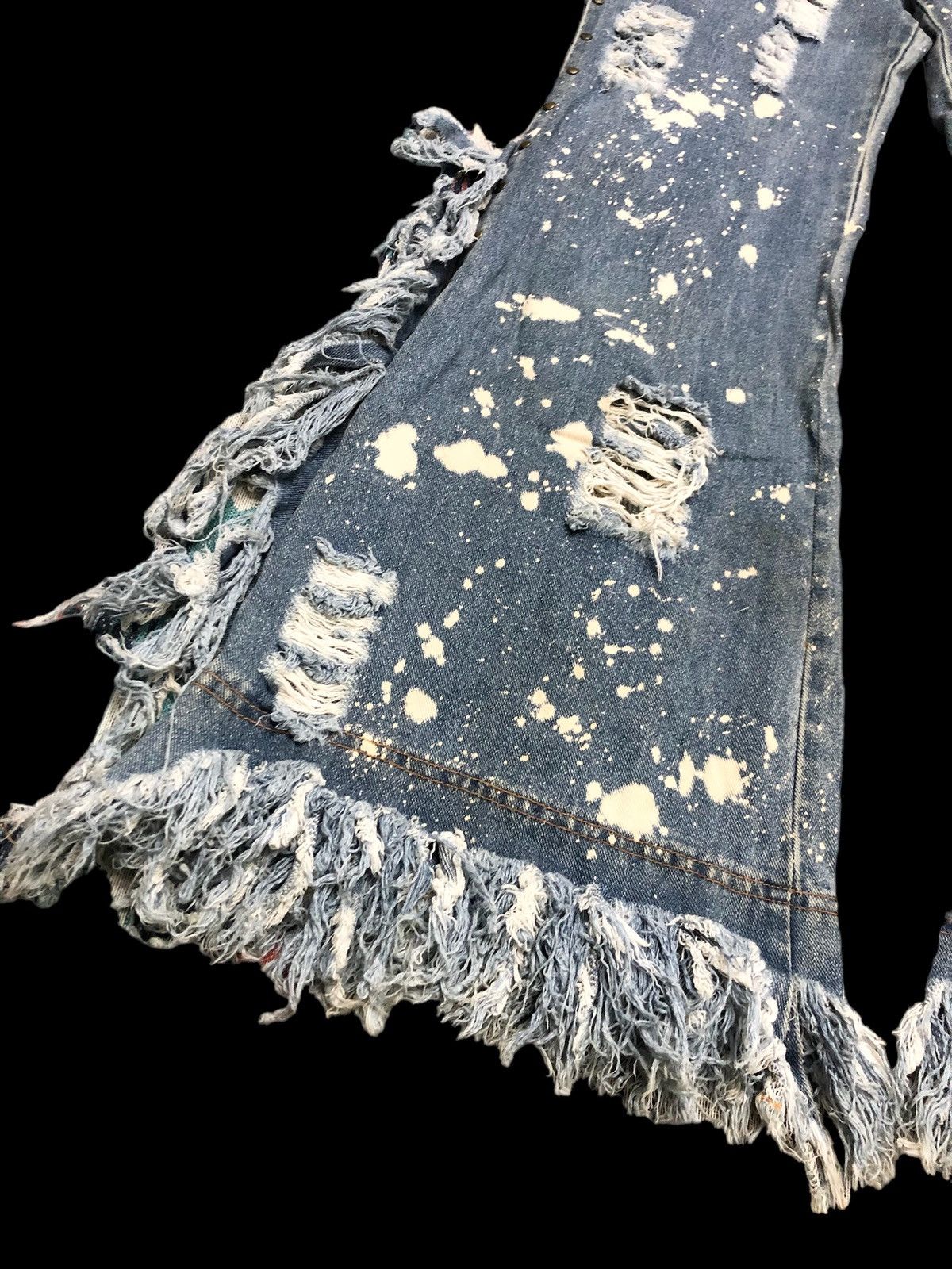 Japanese Brand FLARED BLEACHED WINK WINK DENIM Size 28" / US 6 / IT 42 - 5 Thumbnail