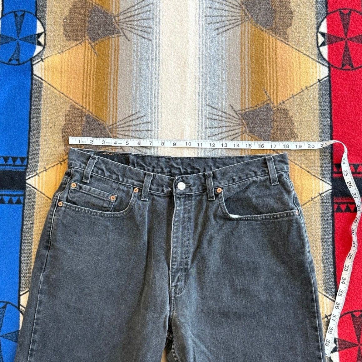 Levi's VINTAGE Levi’s 550 Relaxed Fit Black Denim Jeans 36x30 Men In Canada 90s Straight N/A Size US 36 / EU 52 - 5 Thumbnail