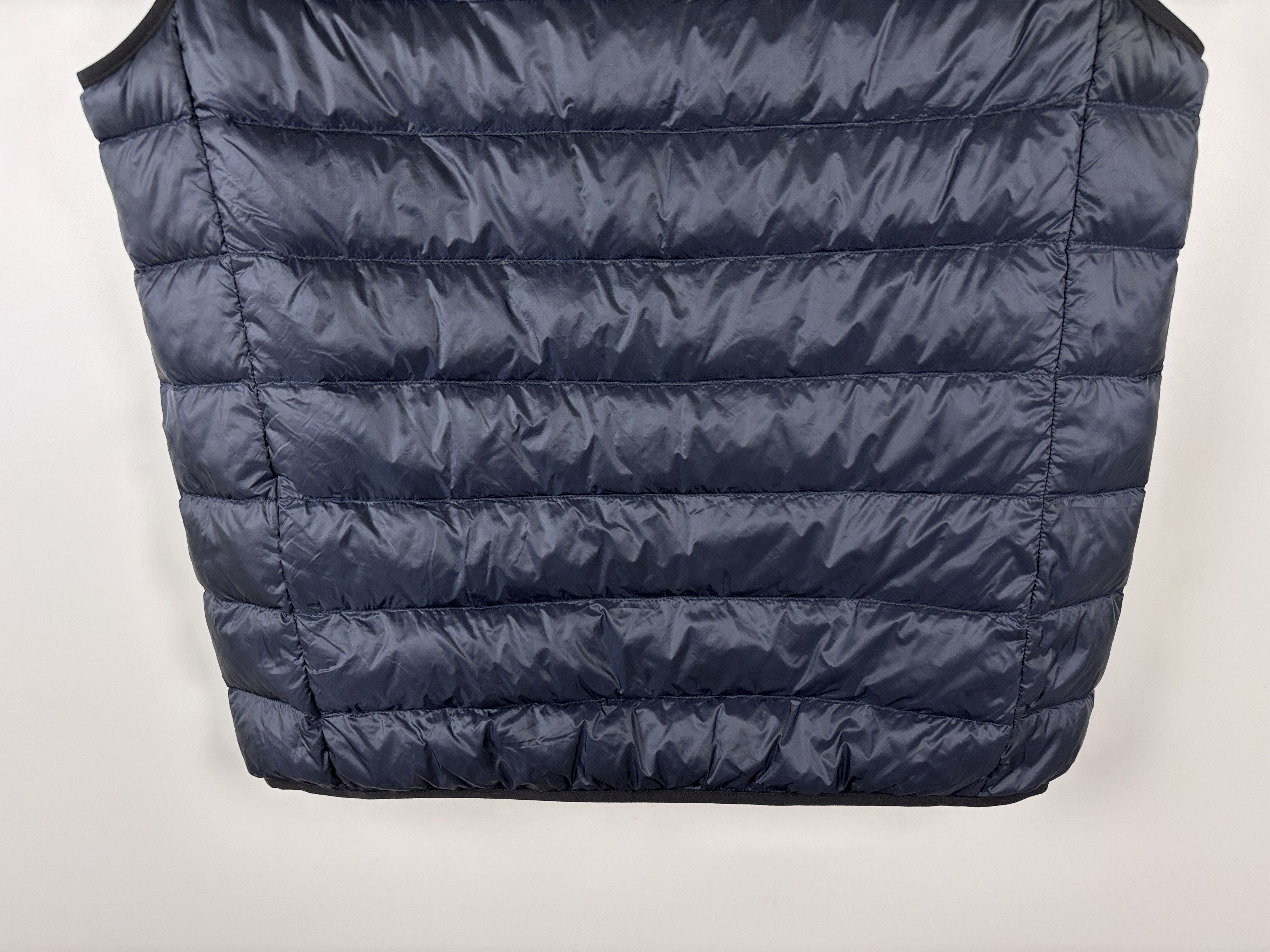 Uniqlo Mens Uniqlo Ultra Light Down Puffer Vest Navy Blue Size L Size US L / EU 52-54 / 3 - 6 Thumbnail