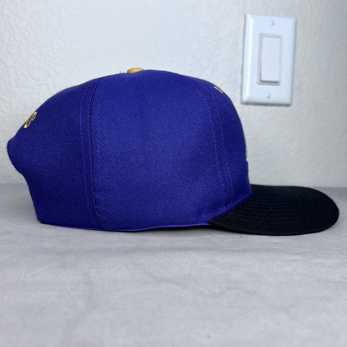 NBA Vintage 90s NBA Los Angeles Lakers AJD Embroidered Snapback Size ONE SIZE - 4 Thumbnail