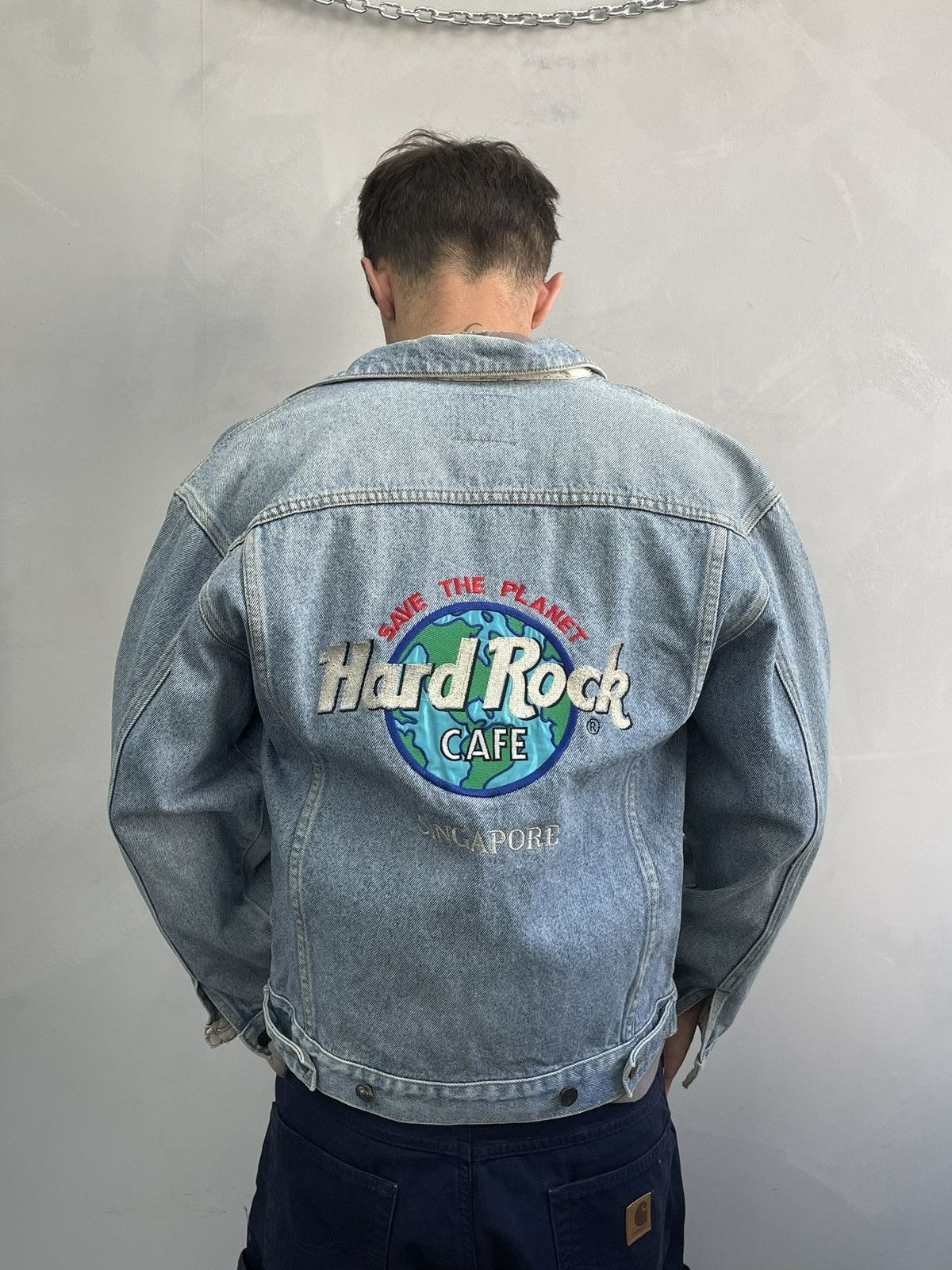 Hard Rock Cafe Rare denim hard rock cafe trucker jacket y2k Size US S / EU 44-46 / 1 - 1 Thumbnail