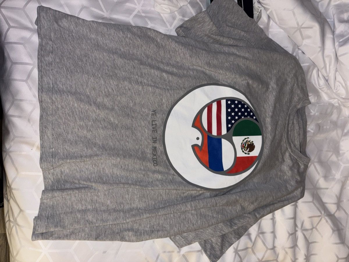Yeezy Grey TS-07 YE LIVE IN MEXICO yeezy yzy Size US L / EU 52-54 / 3 - 2 Thumbnail