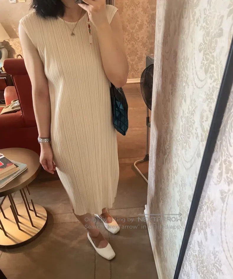Issey Miyake Issey Miyake Iridescent Beige Short Dress Size L / US 10 / IT 46 - 1 Thumbnail