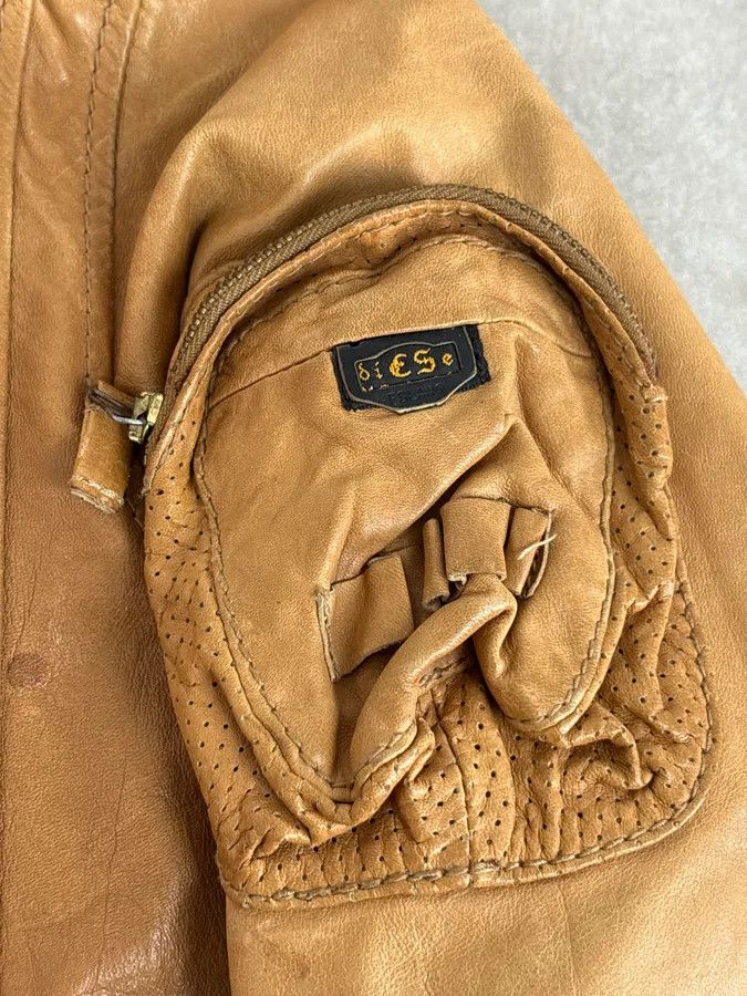Diesel 2000s Diesel Camel Leather Multi-Pocket Leather Jacket Size US M / EU 48-50 / 2 - 8 Thumbnail