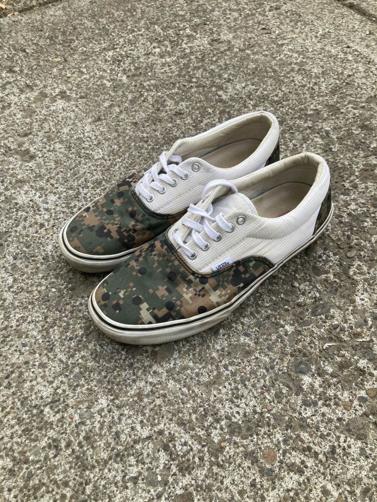 Comme des Garcons × Supreme × Vans VANS X SUPREME X COMME  display picture 1