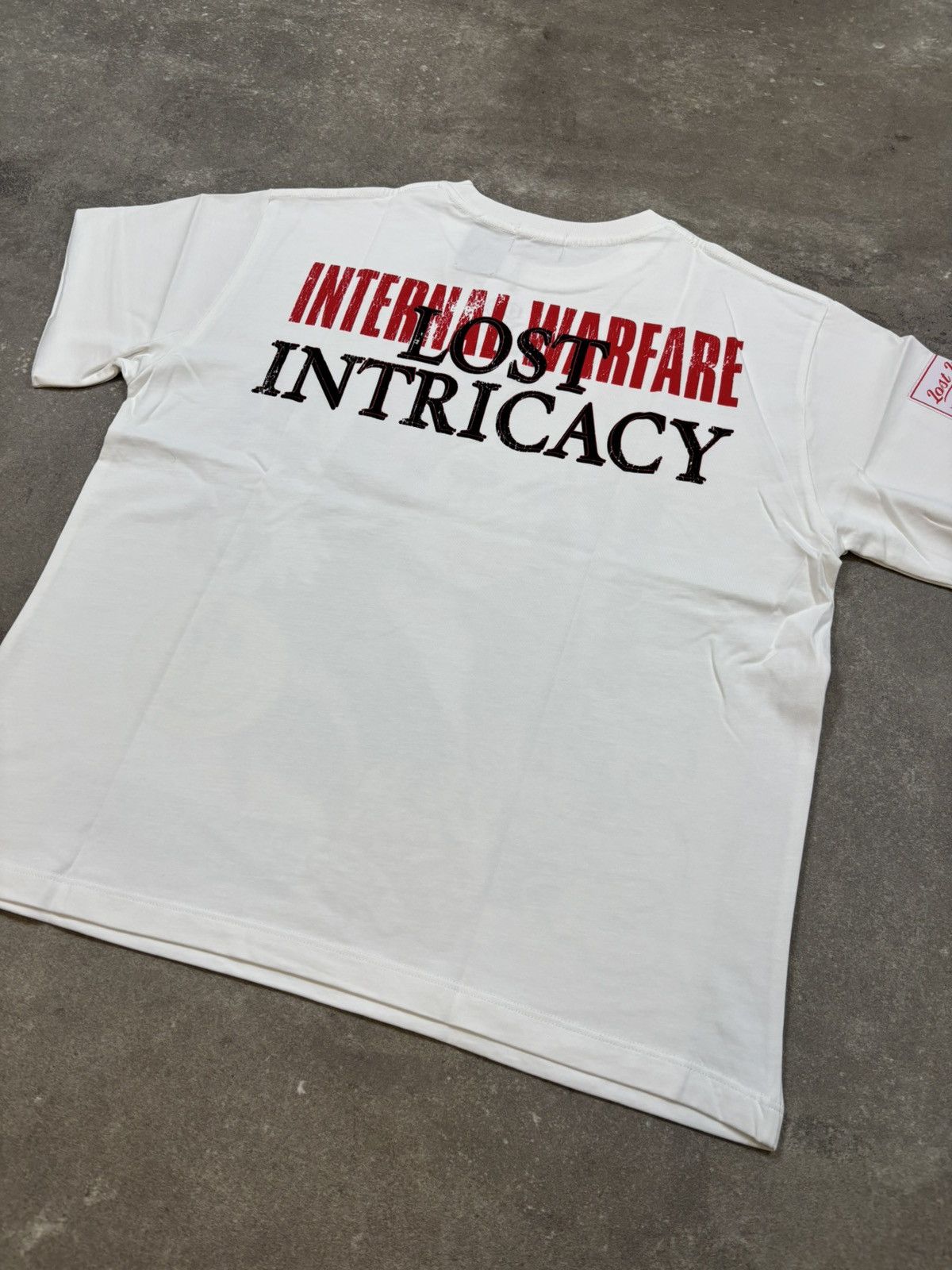 LOST INTRICACY Lost Intricacy Front Page Mag Shirt, White Size US XXL / EU 58 / 5 - 7 Thumbnail
