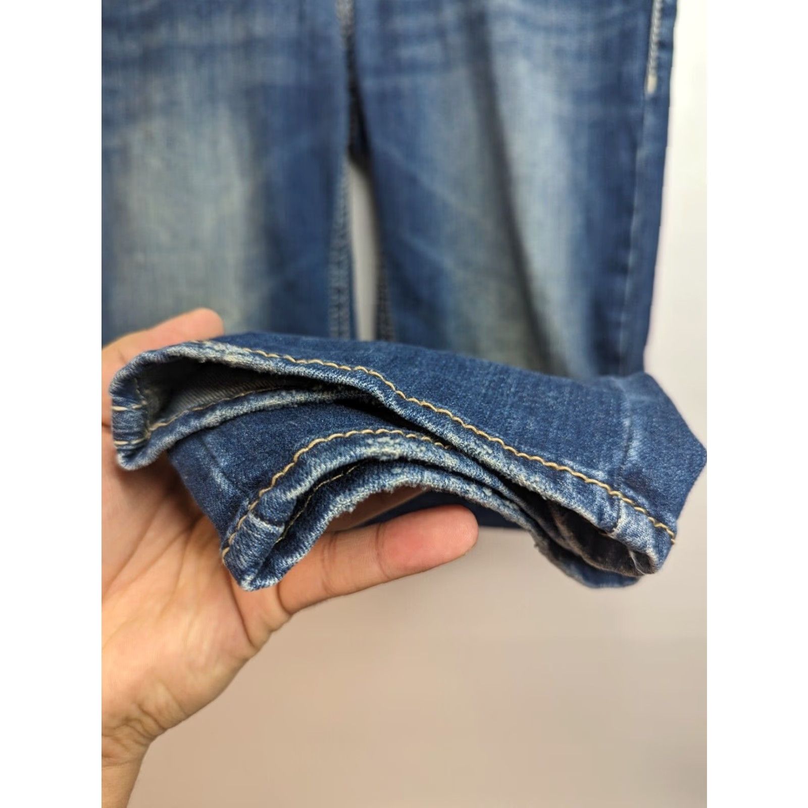 Silver Jeans Co. Silver Jeans Aiko Mid Capri Size 28 22L Women’s Jeans Super Stretch Cotton Blend Size 28" / US 6 / IT 42 - 6 Thumbnail