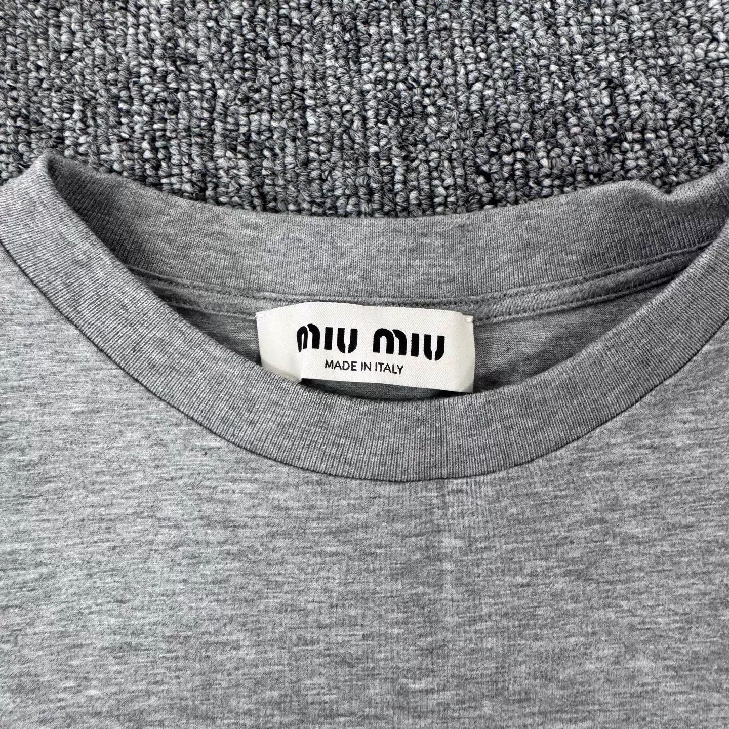 Miu Miu MIU MIU Gray Logo Short Sleeve T-Shirt M 99 New Size M / US 6-8 / IT 42-44 - 5 Thumbnail