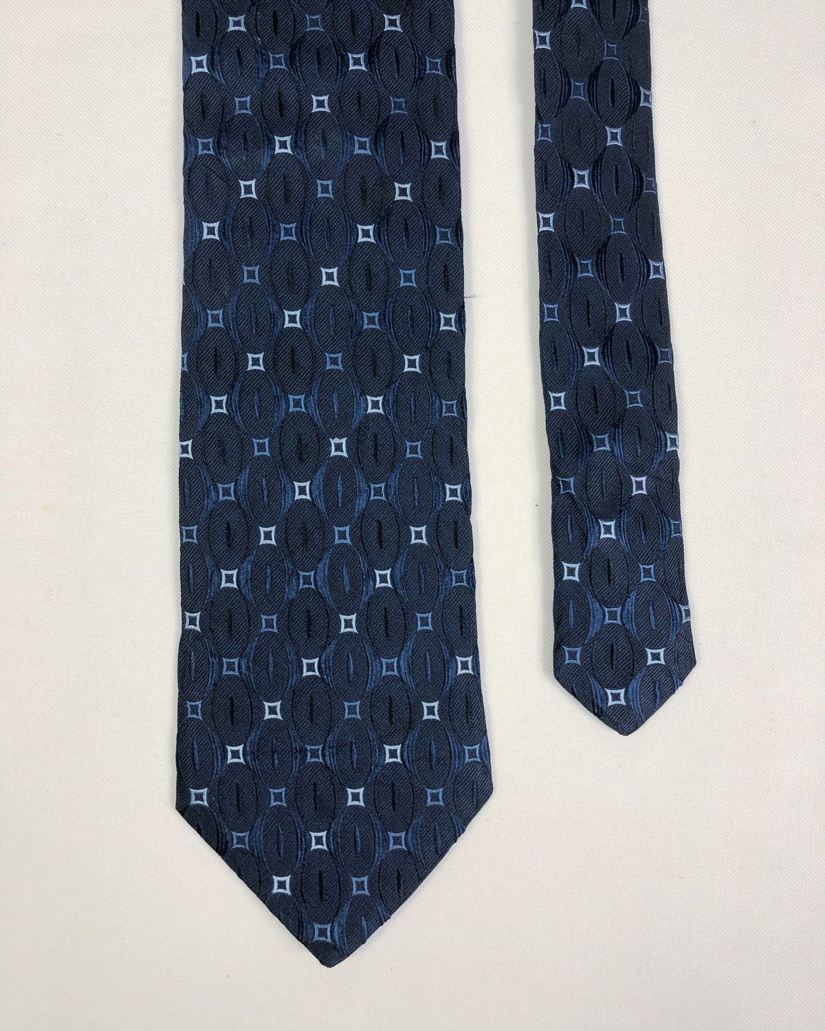 Ermenegildo Zegna Rare Vintage Ermenelgildo Zegna Silk Tie Made in Italy Size ONE SIZE - 3 Thumbnail