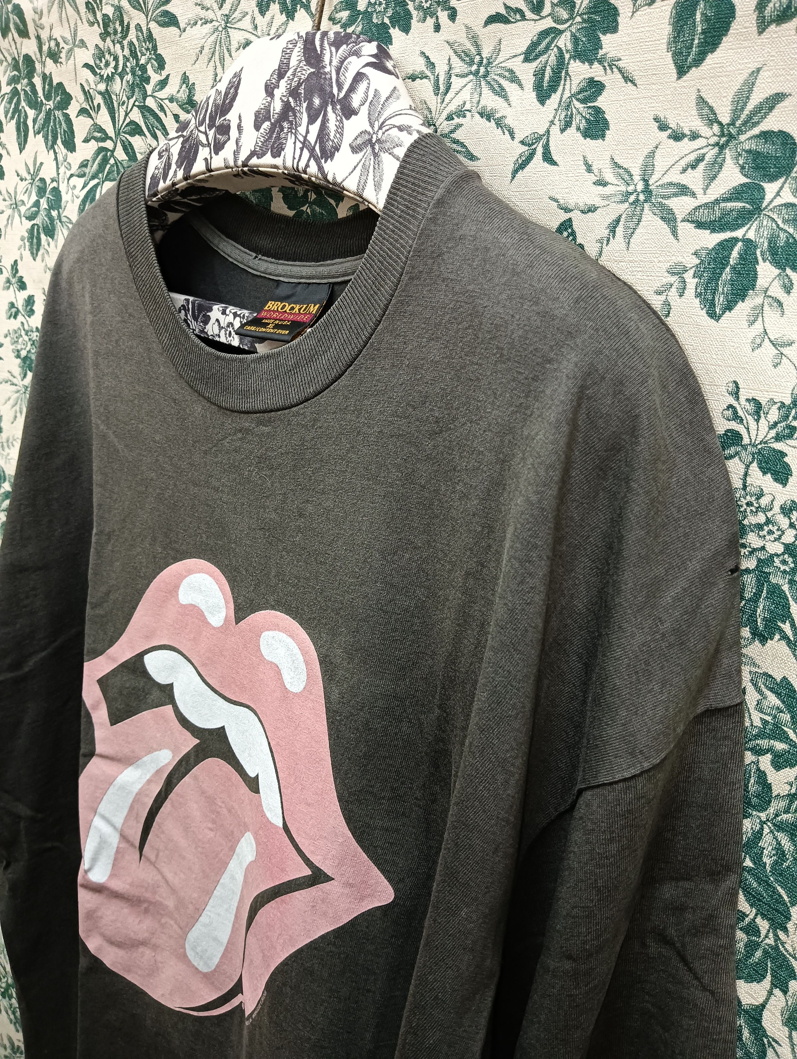 Brockum × The Rolling Stones × Vintage 1994 Rolling Stones Voodoo Lounge Tee Size US XL / EU 56 / 4 - 3 Thumbnail