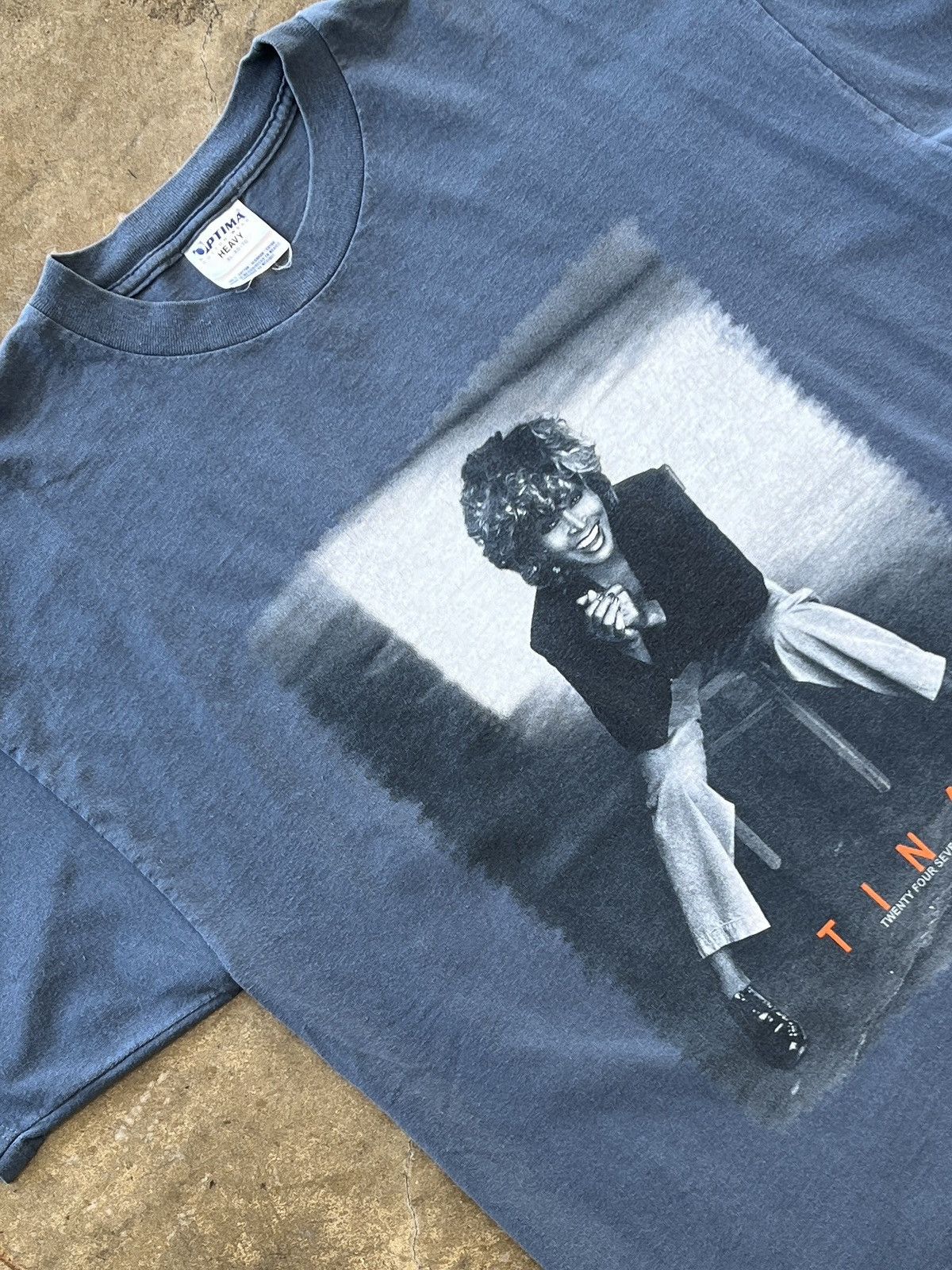 Band Tees Vintage 2000 Tina Turner 24/7 Tour Concert Tee Optima XL Size US XL / EU 56 / 4 - 1 Thumbnail