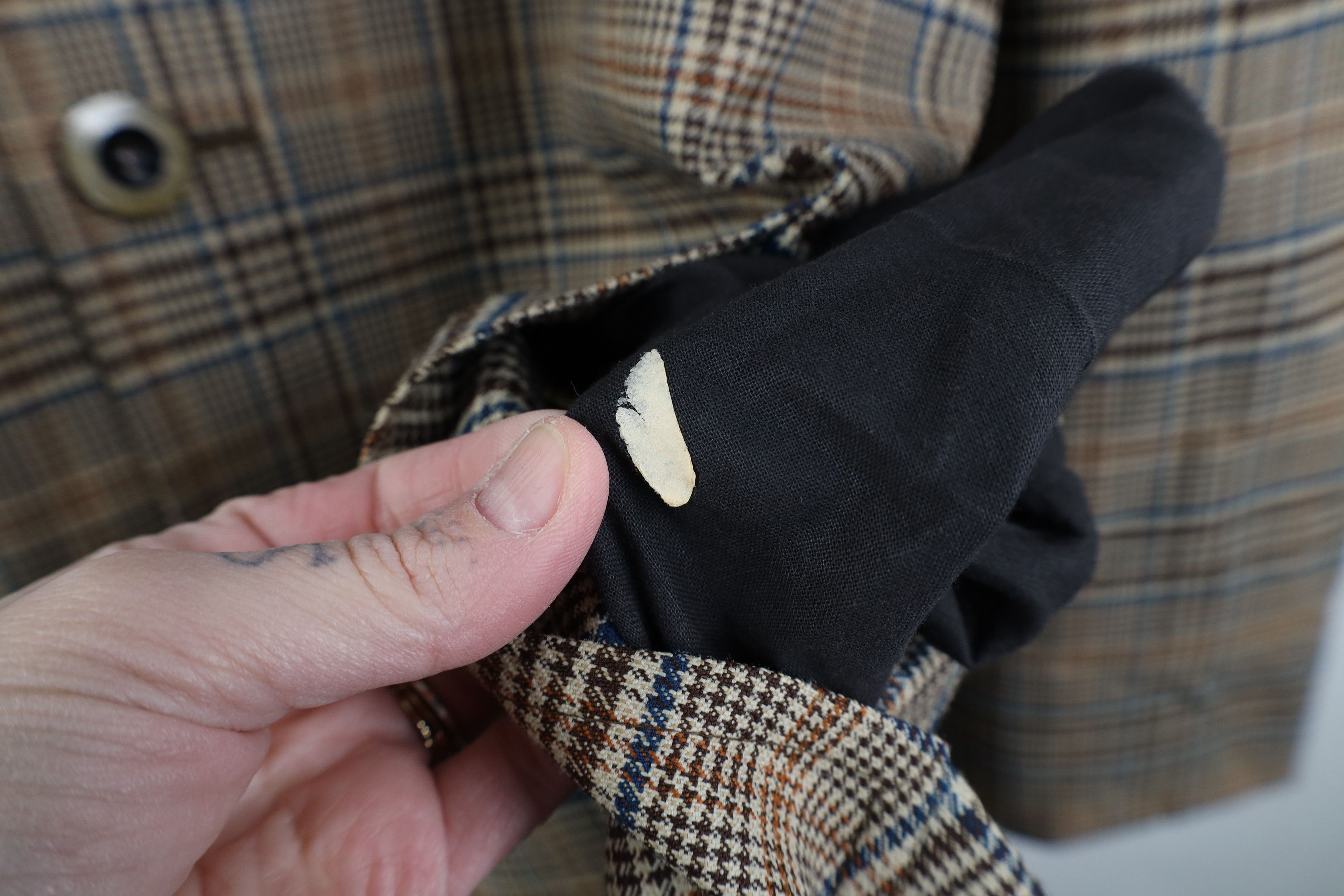 Vintage Vintage 60s 70s Streetwear Houndstooth Plaid Trench Coat USA Size US XXL / EU 58 / 5 - 6 Thumbnail