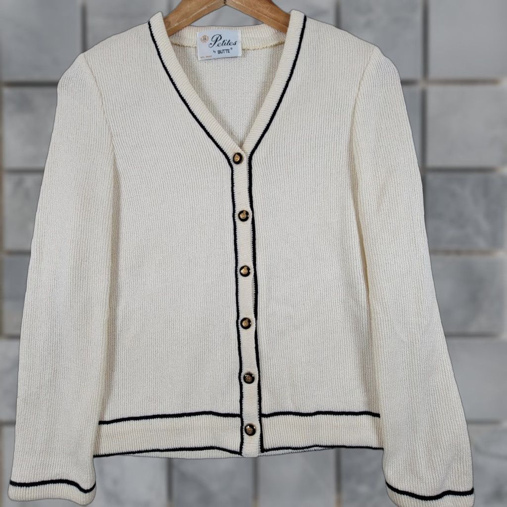 Buttero VINTAGE Butte Petites White Cardigan Knit PS White Casual Womens PS Old money Grandmacore Coastal grandma Size S / US 4 / IT 40 - 1 Thumbnail