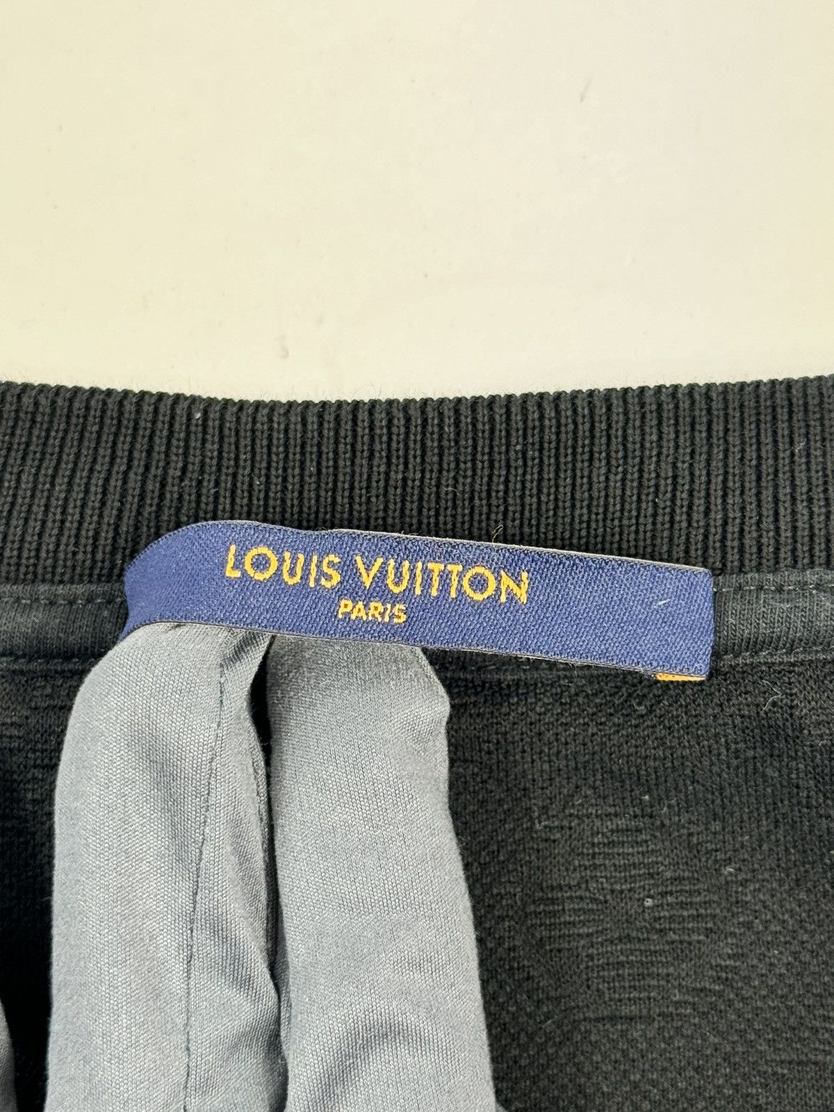 Louis Vuitton × Virgil Abloh SIGNATURE 3D POCKET MONOGRAM T-SHIRT 1A5VIB Size US L / EU 52-54 / 3 - 4 Thumbnail