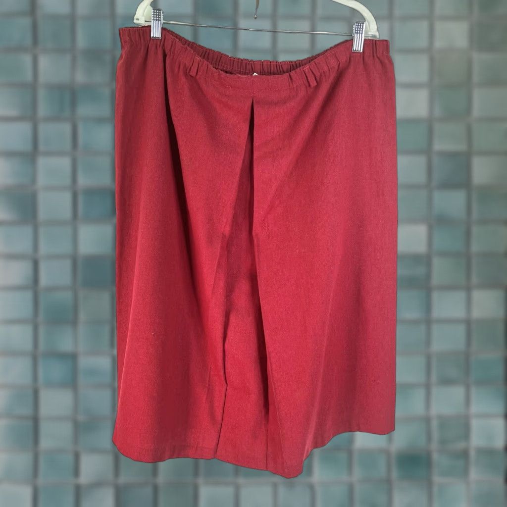 Vintage VINTAGE Valarie Wool Blend Pleated Skirt Women's Size 36 Knee Length Red 80s Pencil/Straight Womens Size 36 Red Vintage Skirt Size 25" / US 0 / IT 36 - 1 Thumbnail