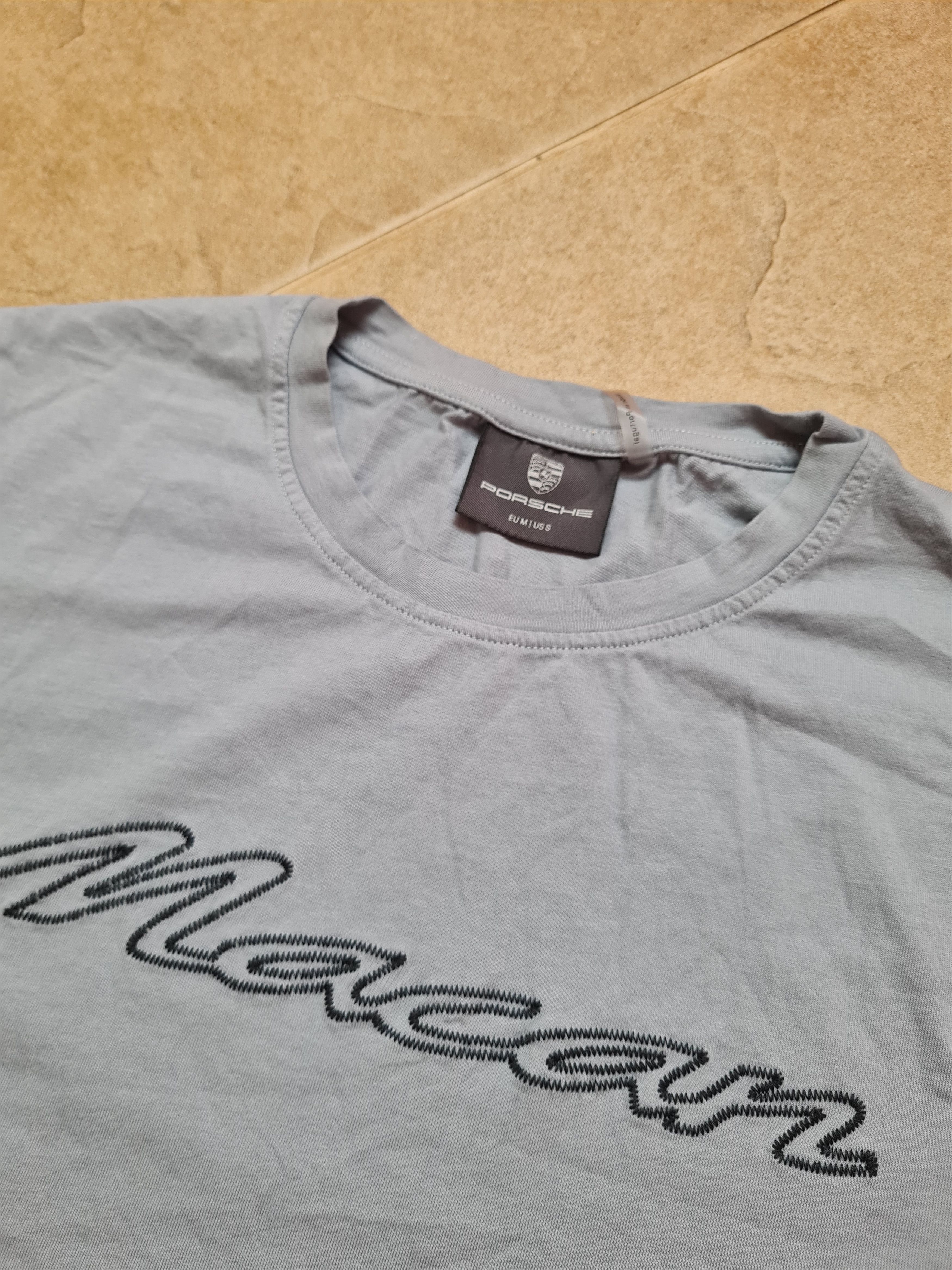 Porsche Design Vintage Shirt Porsche Macan Unisex T-Shirt Grey Size US S Size US S / EU 44-46 / 1 - 14 Thumbnail