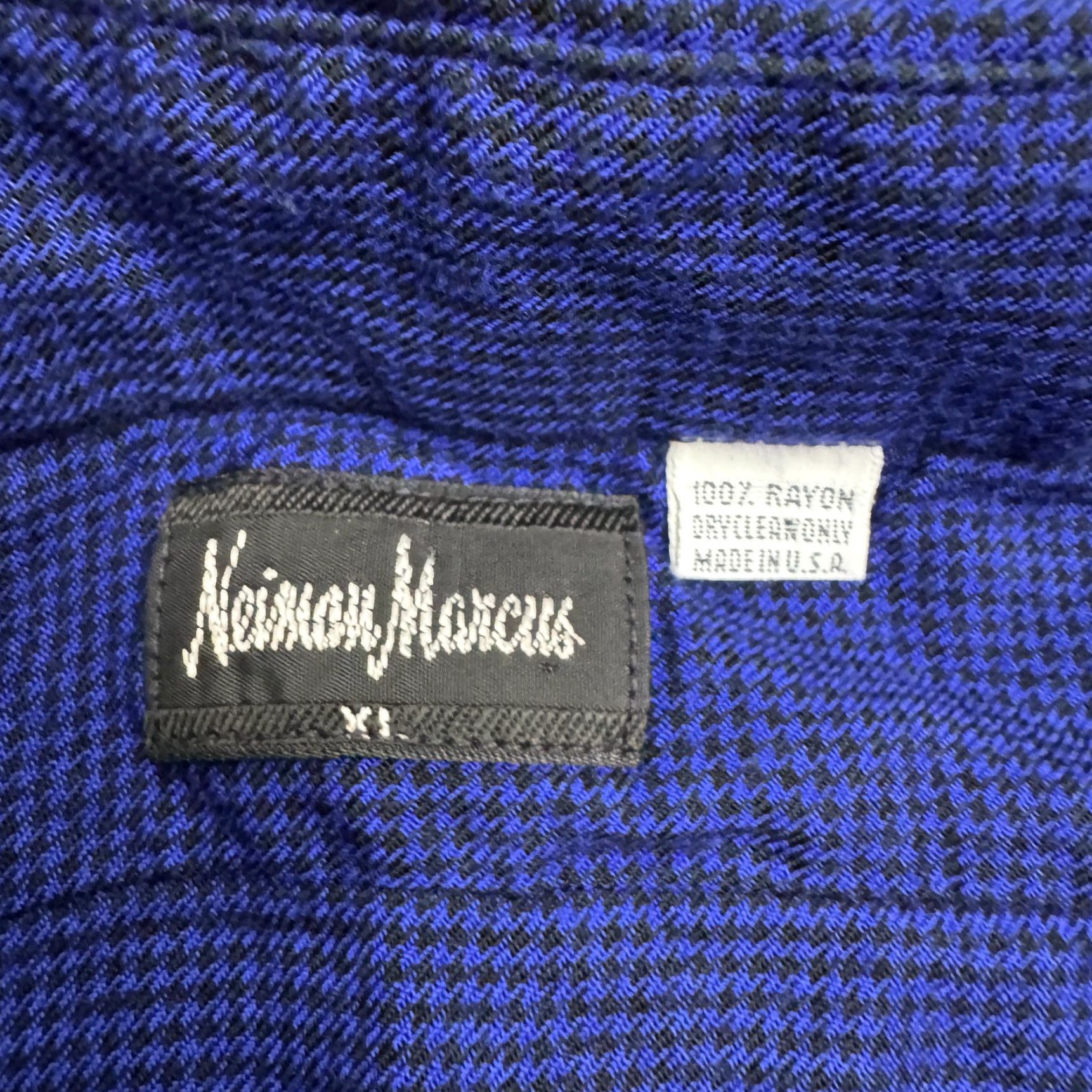 Neiman Marcus VINTAGE Neiman Marcus Button-Down Shirt Mens XL Blue Houndstooth Plaid 90s Long Sleeve Button-Up Casual Shirt Size US XL / EU 56 / 4 - 5 Thumbnail