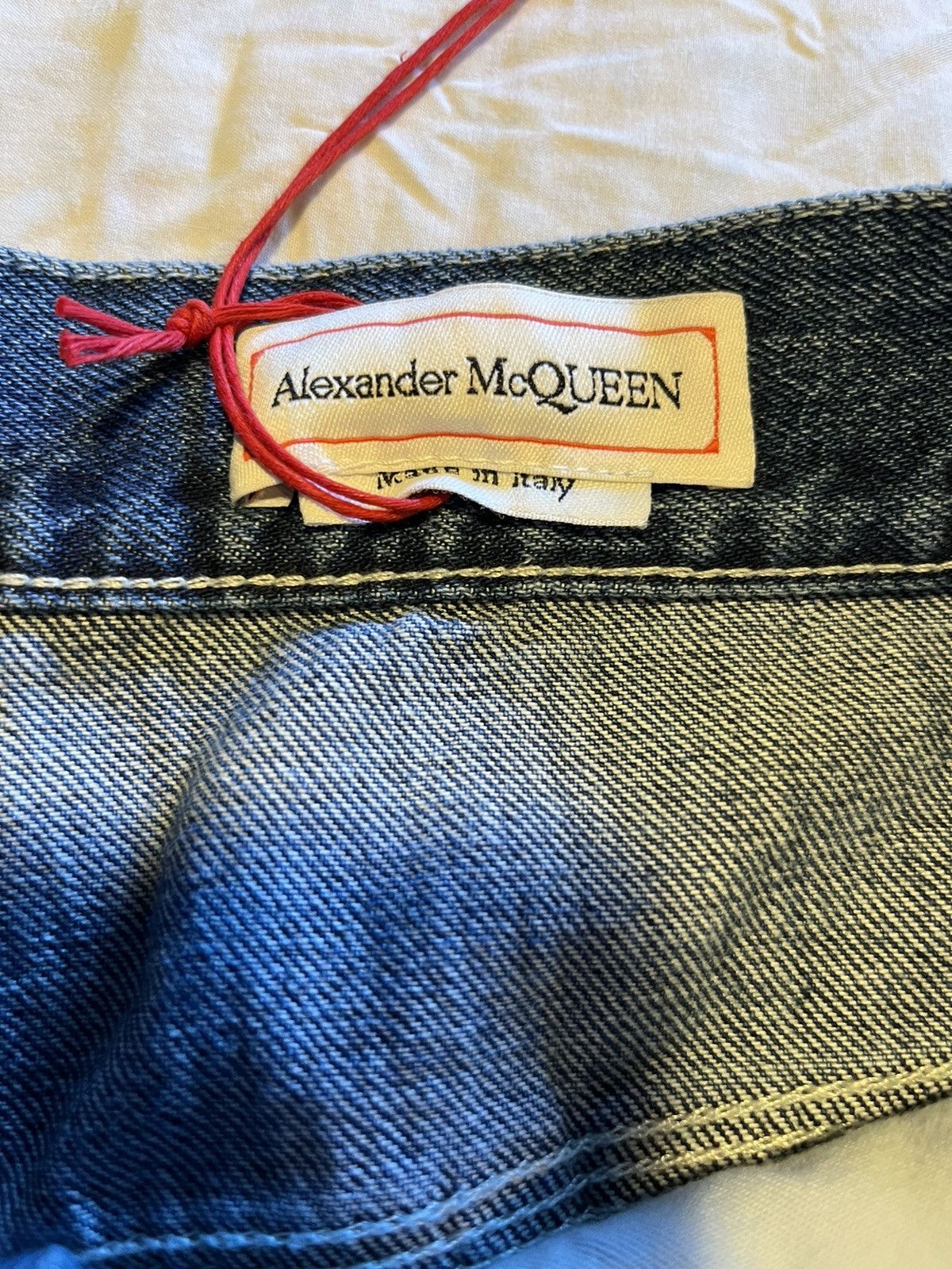 Alexander McQueen Alexander McQueen baggy wide leg jeans. Size US 34 / EU 50 - 9 Thumbnail