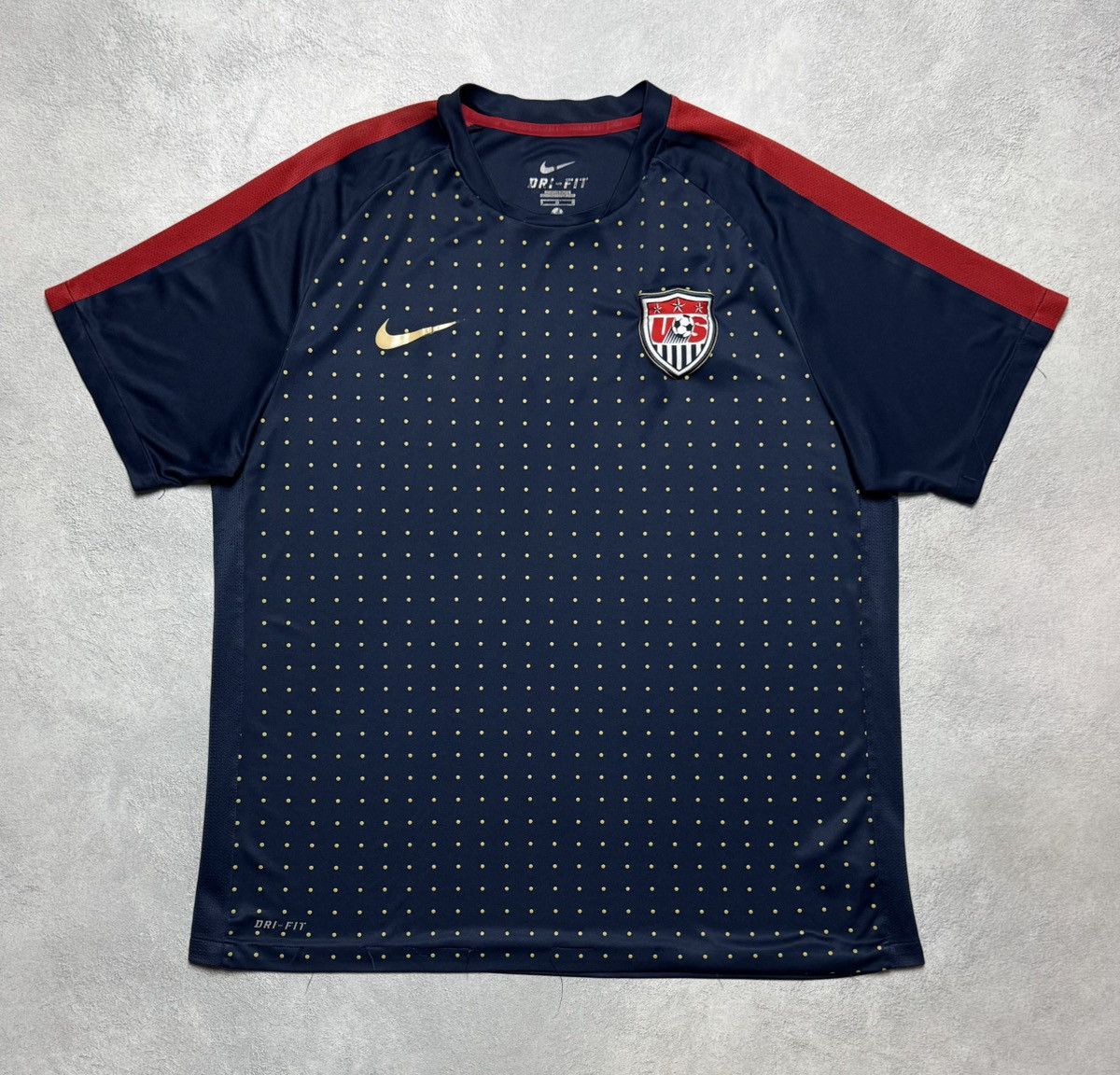 Nike USA 2011 2012 Training Football Shirt Soccer Jersey Nike Size US L / EU 52-54 / 3 - 1 Thumbnail