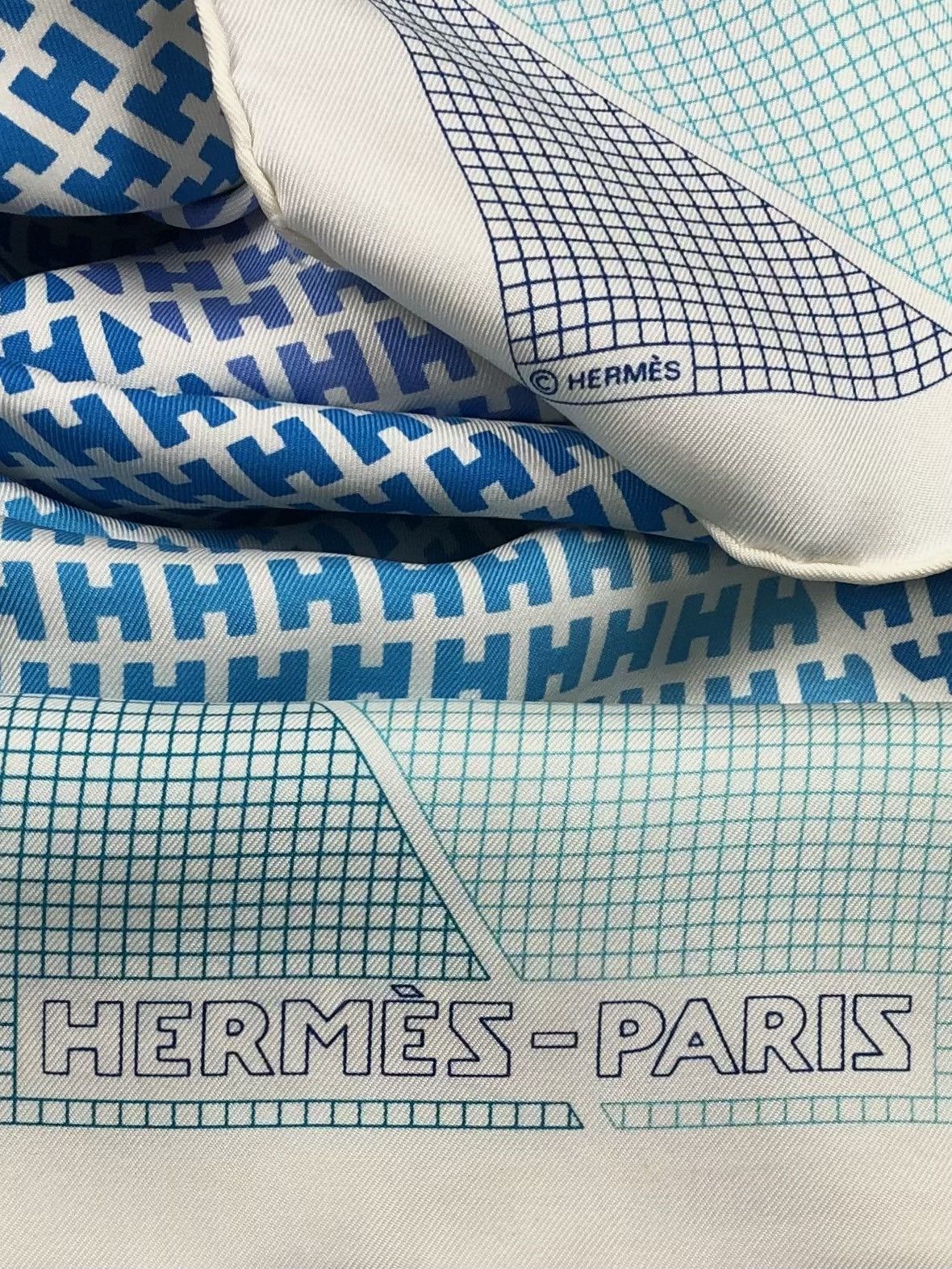 Hermes Hermes Paris Silk Blue White H Logo Geometric Scarf Carre Size ONE SIZE - 1 Thumbnail