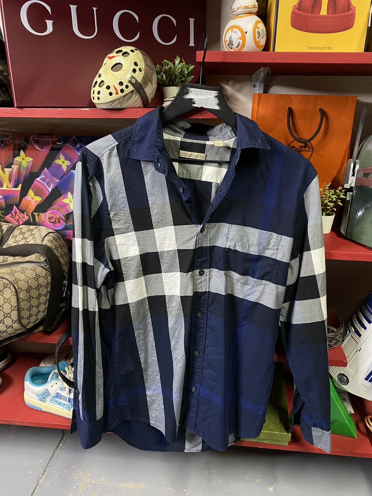 Burberry Check Button Up Men’s T-Shirt Preowned Size Medium