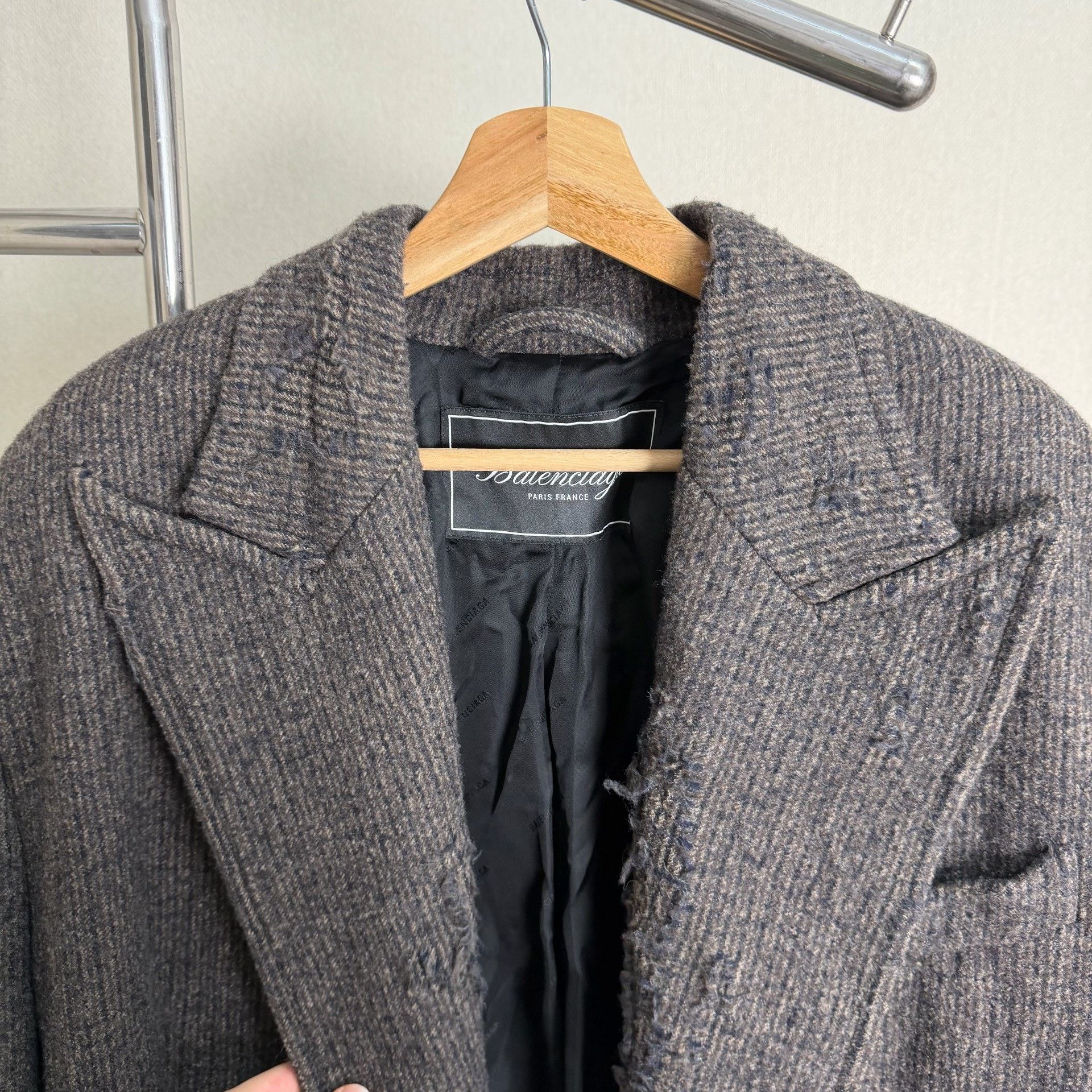 Balenciaga Balenciaga SS21 Destroyed Oversized Houndstooth Wool Coat Size US M / EU 48-50 / 2 - 3 Thumbnail