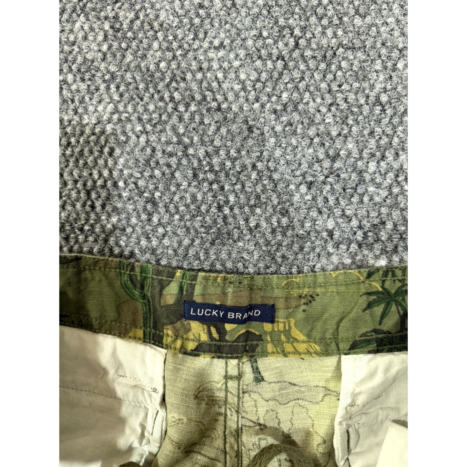 Lucky Brand Lucky Brand Shorts Mens 36 Green Camo Desert Western Cowboy Cactus linen Size US 36 / EU 52 - 4 Thumbnail
