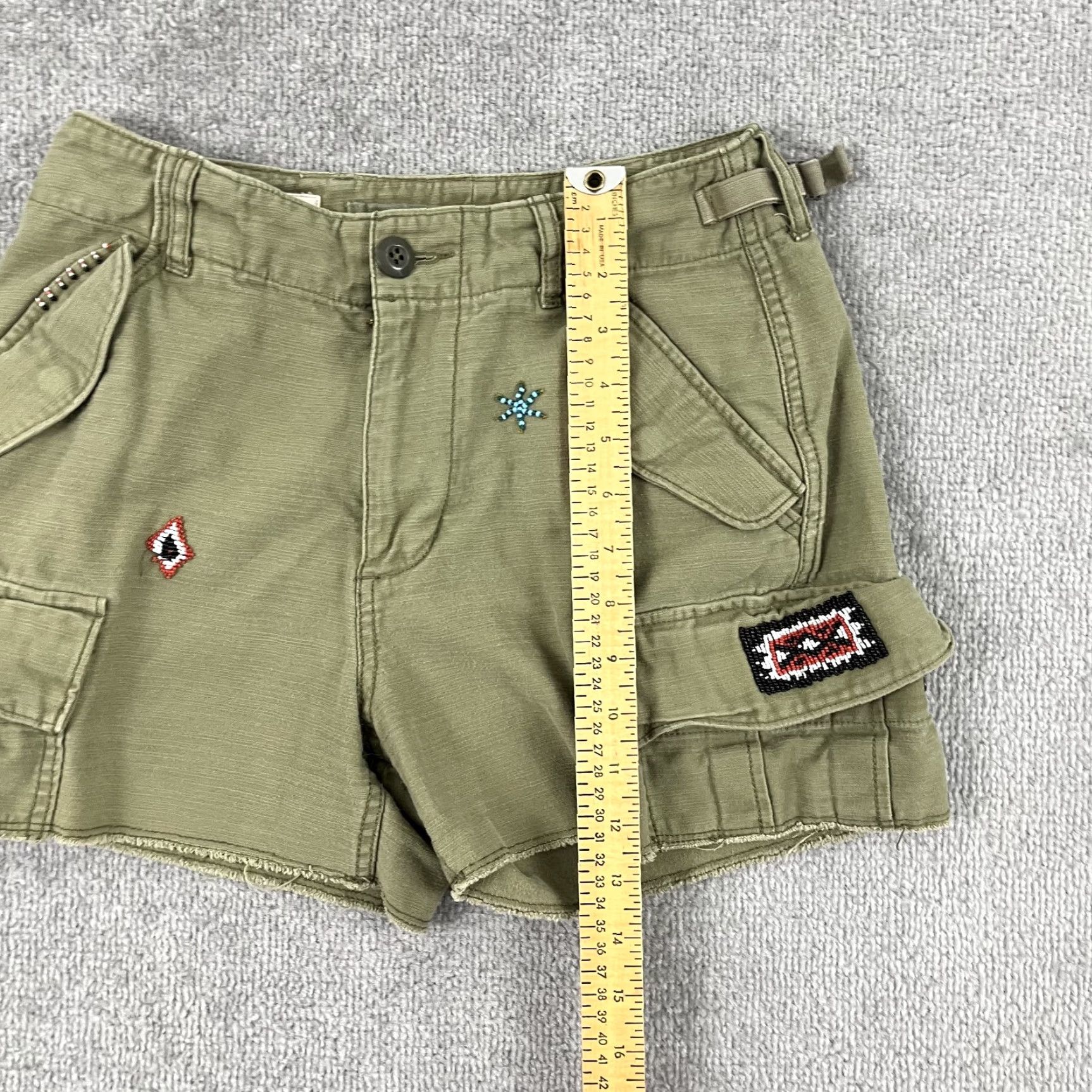Vintage Denim & Supply Ralph Lauren Cargo Shorts Sz 26 / 3.5" Green Tribal Beaded Womens Size 26" / US 2 / IT 38 - 4 Thumbnail