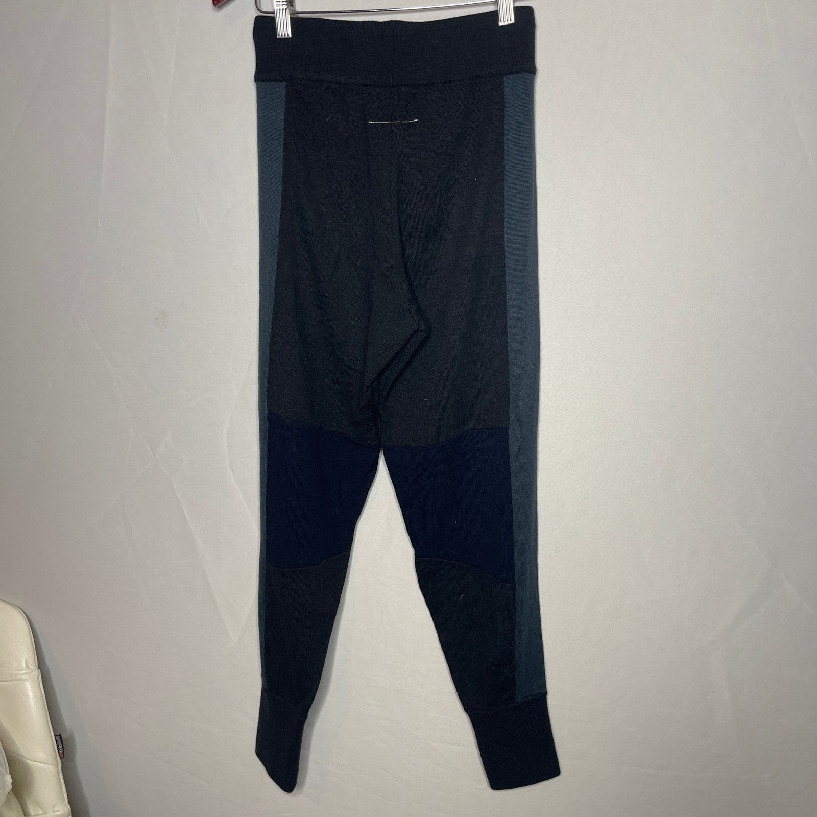 Maison Margiela MM6 Maison Margiela Color-block 100% Wool knit Sweat Pants Size 27" / US 4 / IT 40 - 10 Thumbnail