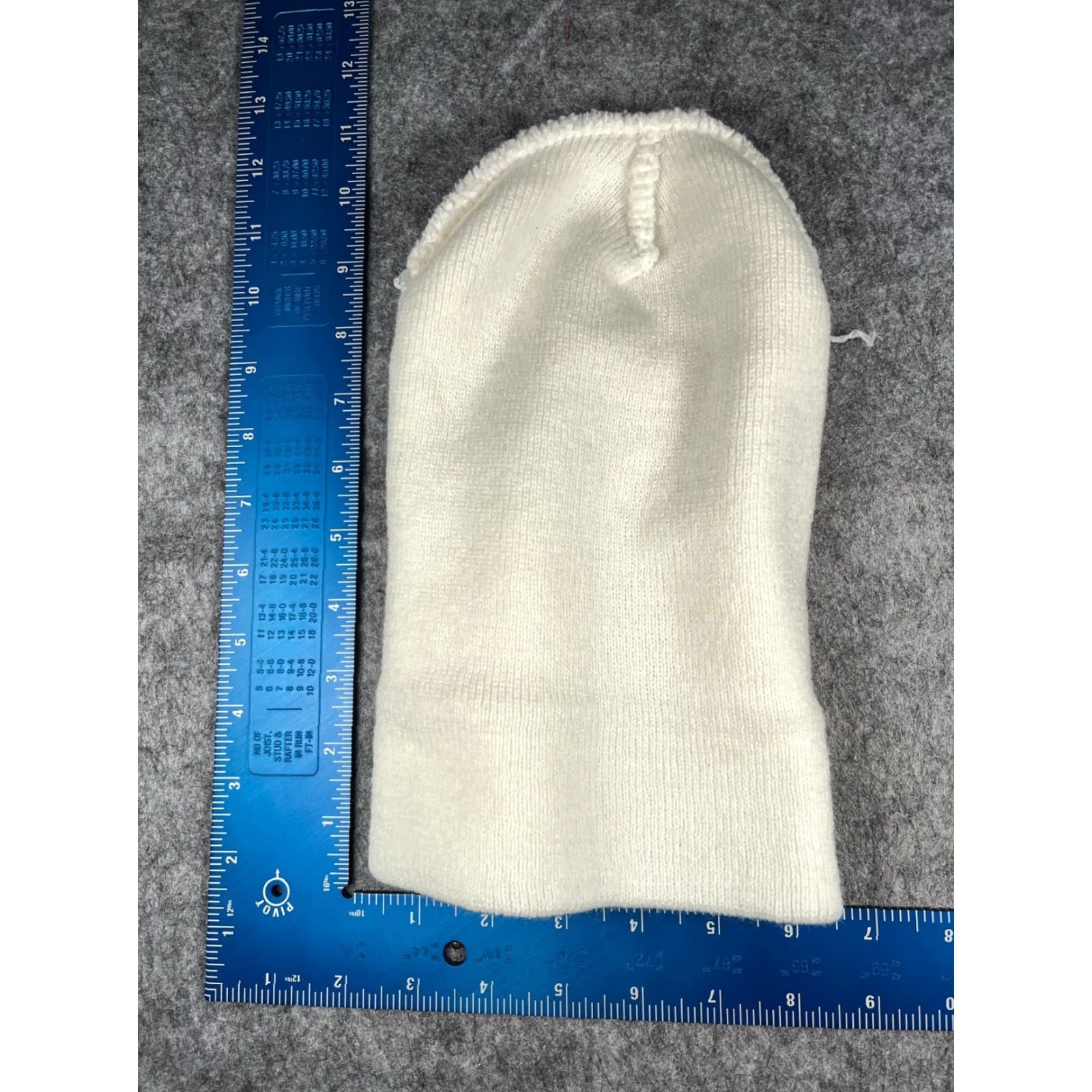 Vintage Light Rise Lost Beanie Toque Adult One Size White Knit 100% Acrylic Cuff Ski Beanie Unbranded Unisex Adults Hat Mens Womens Boys Girls Size ONE SIZE - 6 Thumbnail