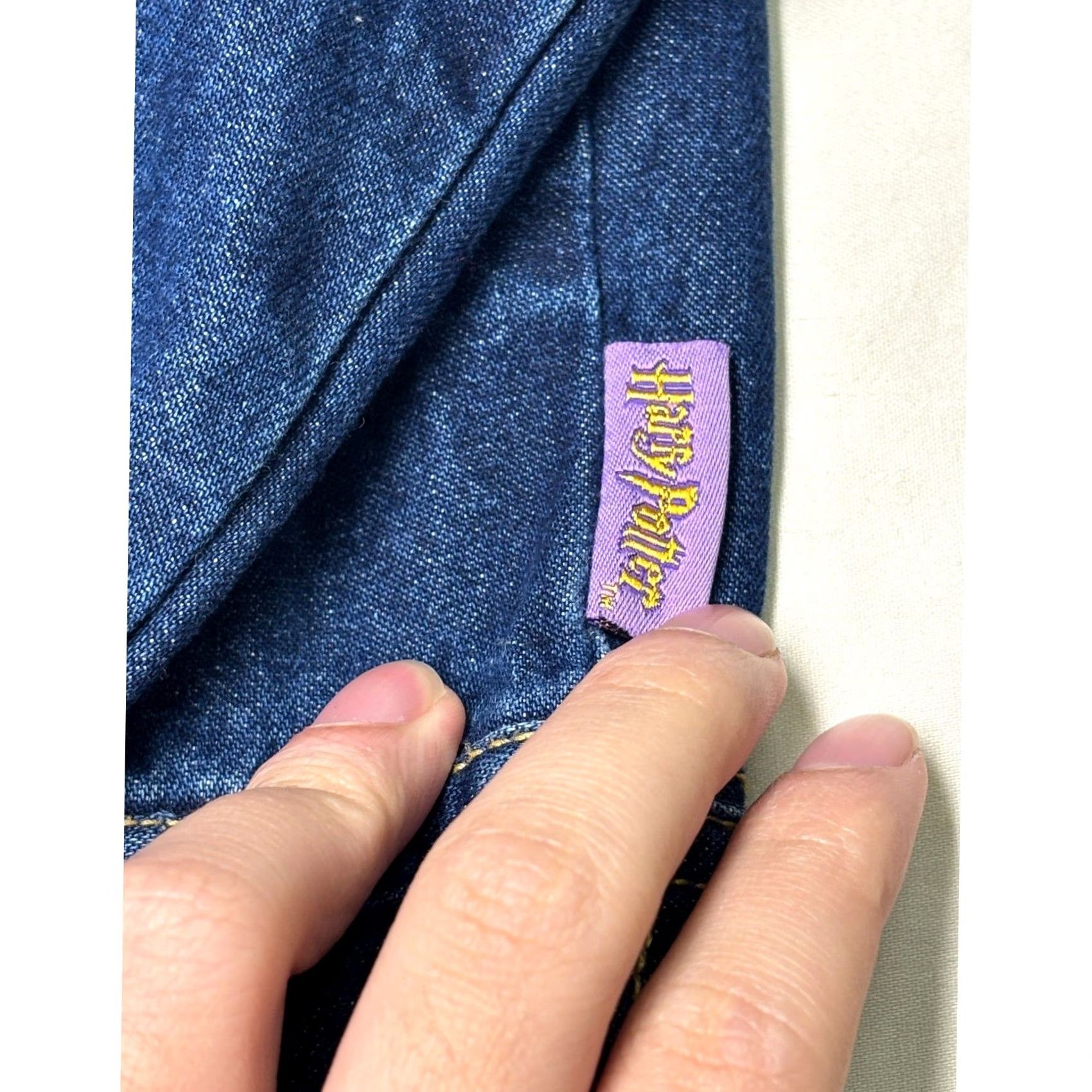 Vintage Harry Potter Gryffindor Denim Jacket Blue Cotton Large Cotton Button Embroidered Logo 90s Wizarding World Womens Jacket Size L / US 10 / IT 46 - 3 Thumbnail