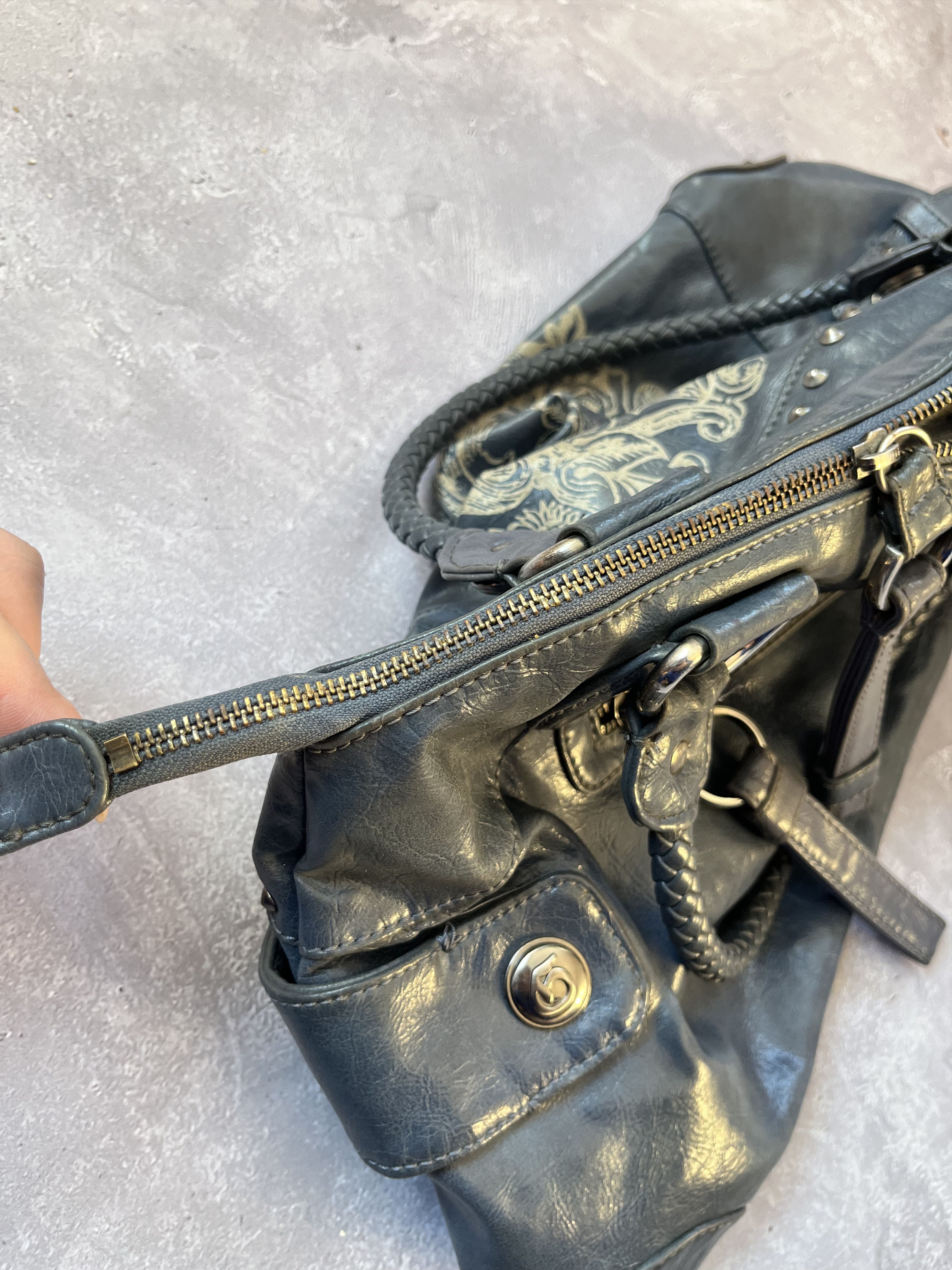 Guess Guess Jeans Y2K Studded Shoulder Bag Blue Vintage Logo Purse Size ONE SIZE - 22 Thumbnail