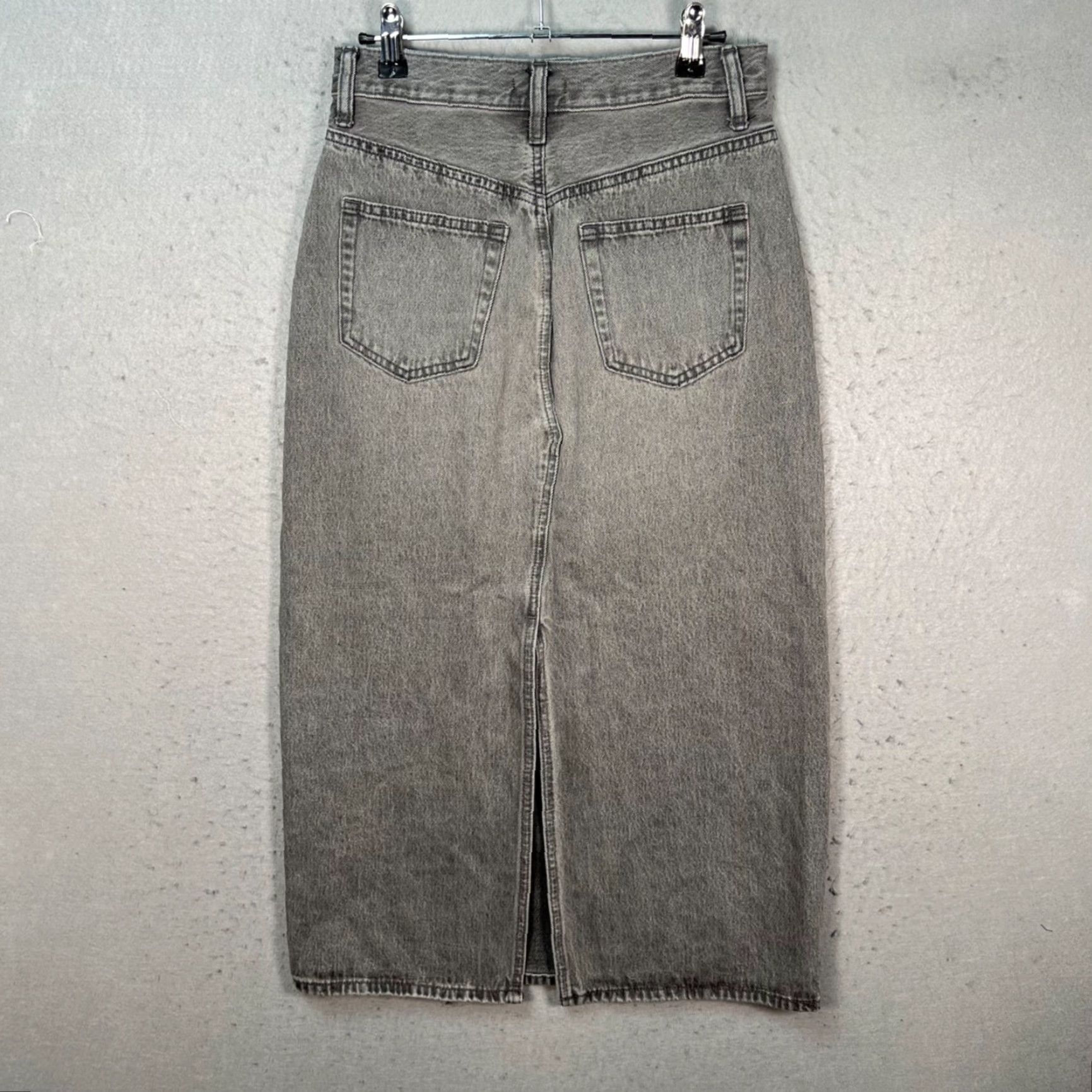 Uniqlo Uniqlo Womens Denim Midi Skirt 100% Cotton Gray Size 2 Satin/Denim? Wait. Size 26" / US 2 / IT 38 - 2 Thumbnail